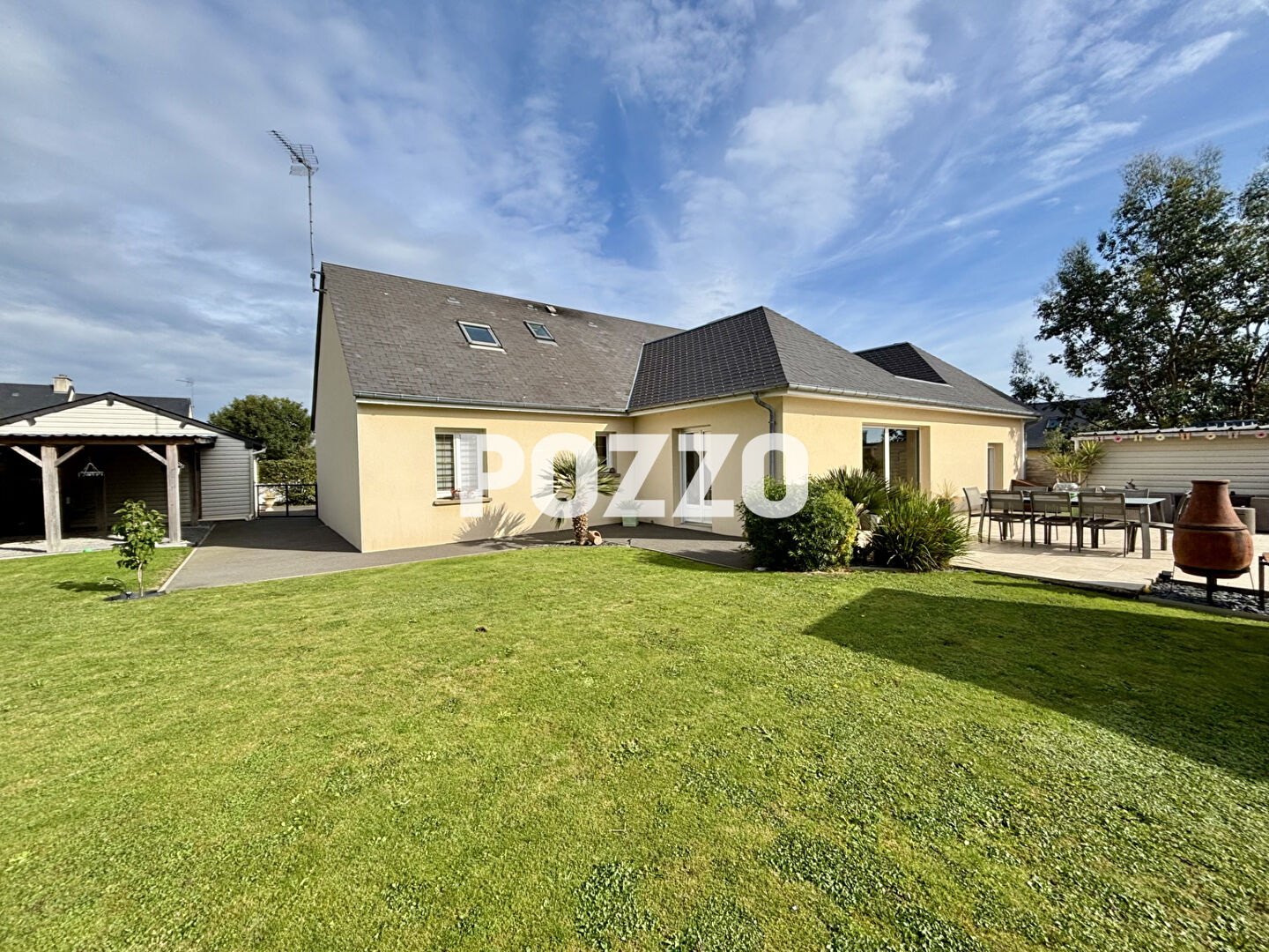 MAISON ANCTOVILLE SUR BOSCQ - 8 pièces - 230 m²