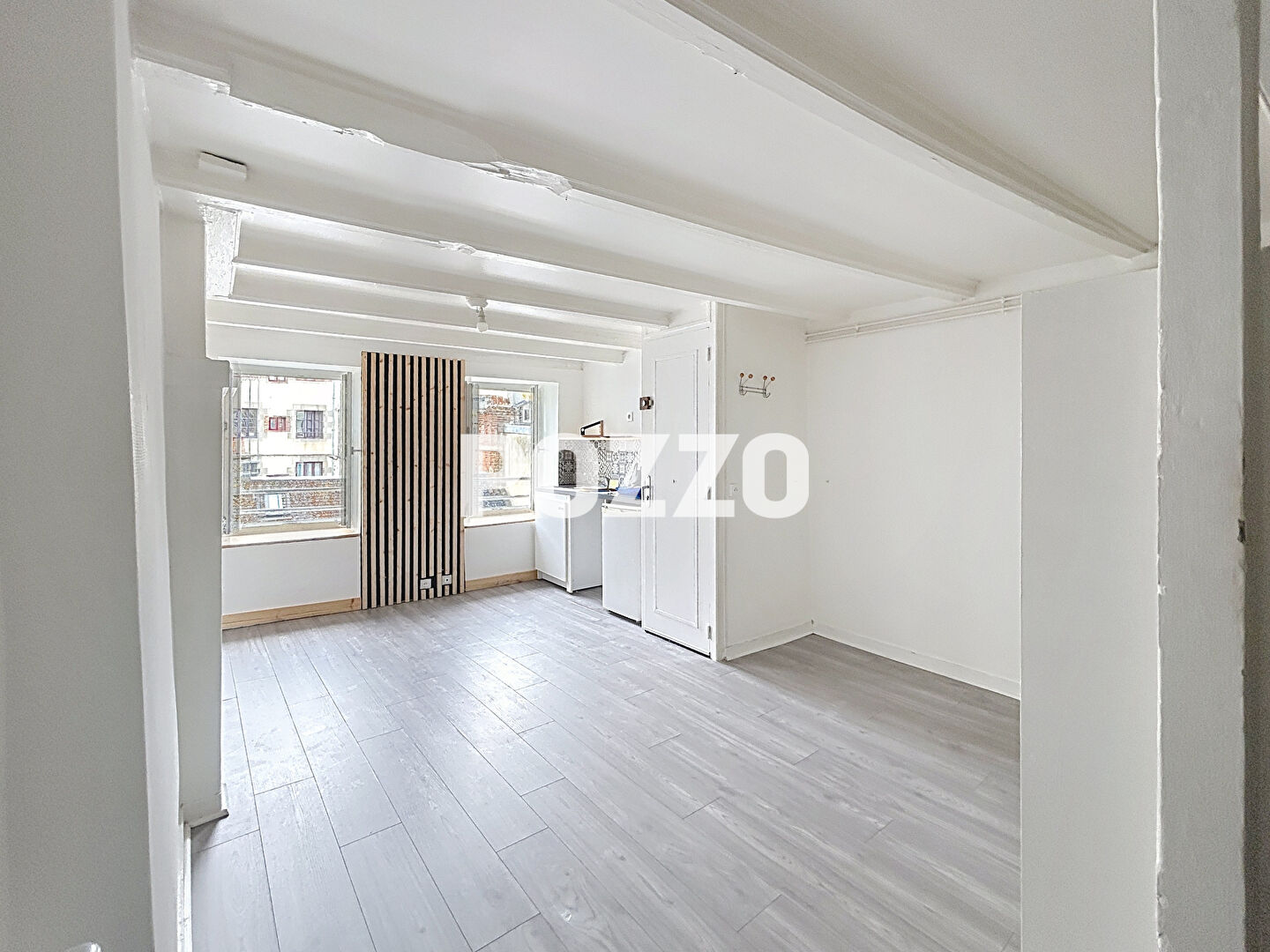 GRANVILLE : appartement avec belle exposition - hypercentre - proche plage