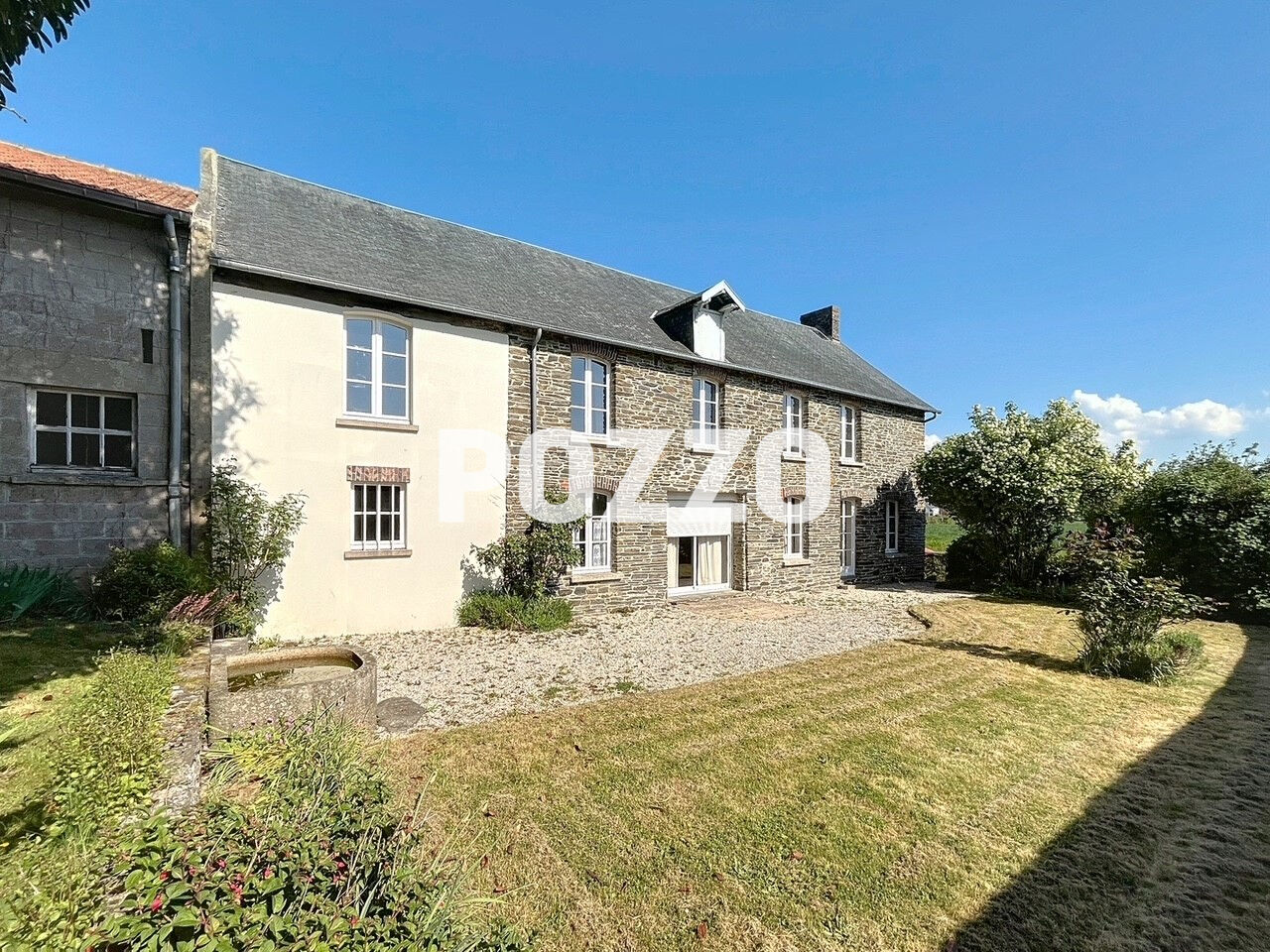 Photo Maison en pierres située à  Saint Pierre De Semilly 7 pièce(s) 155 m2 image 2/6