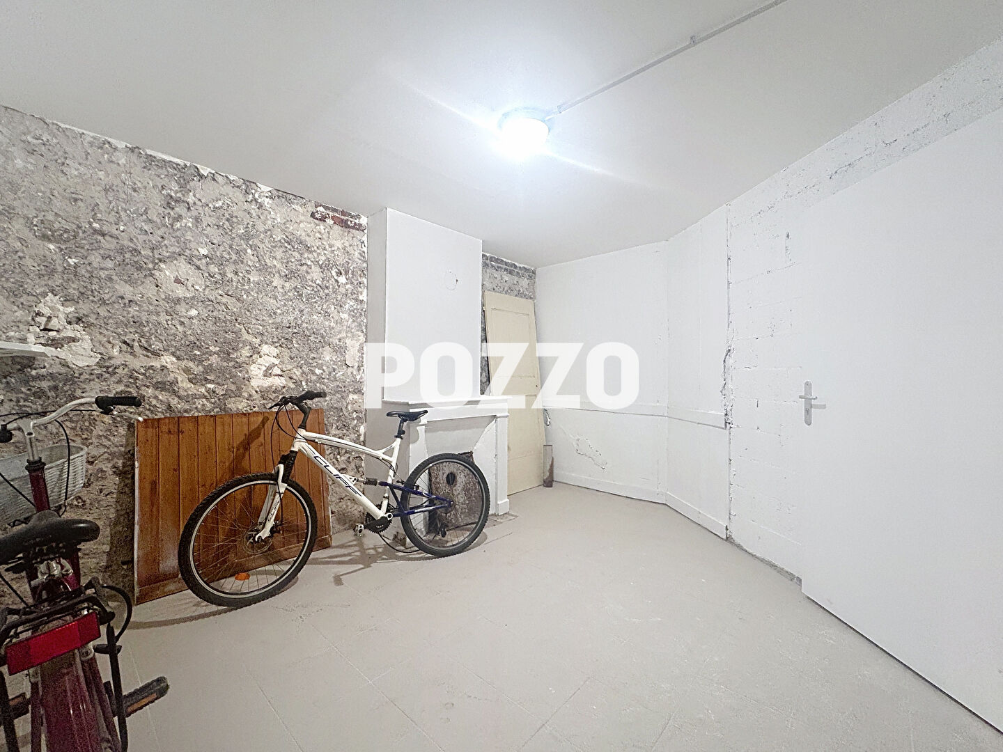 Photo À LOUER - LOCAL COMMERCIAL - HONFLEUR image 2/3