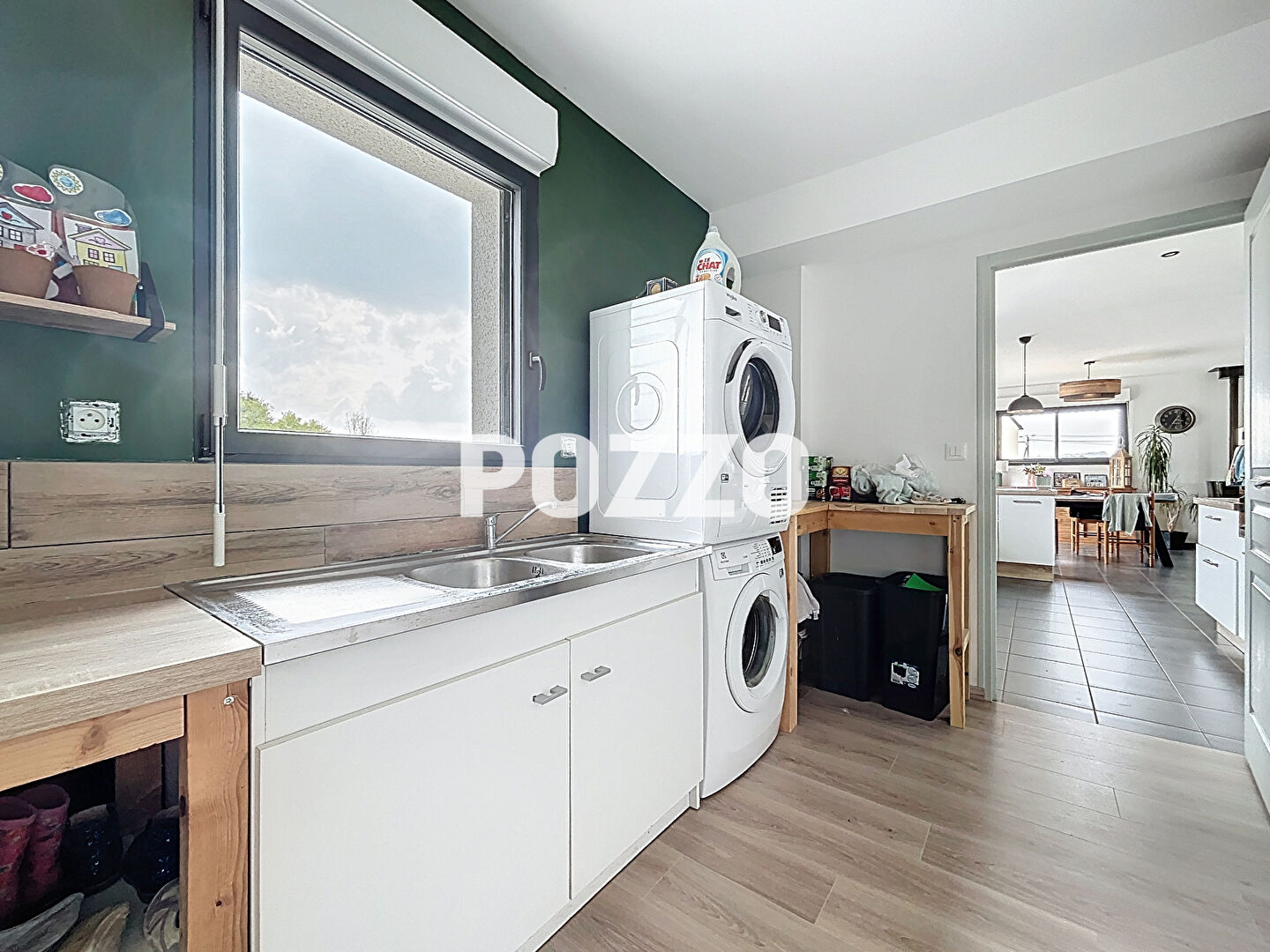 Photo BESLON - A 5 mn de VILLEDIEU-LES-POELES et de l'accès à l'A84, pavillon de 2017 avec 4 chambres. image 6/6