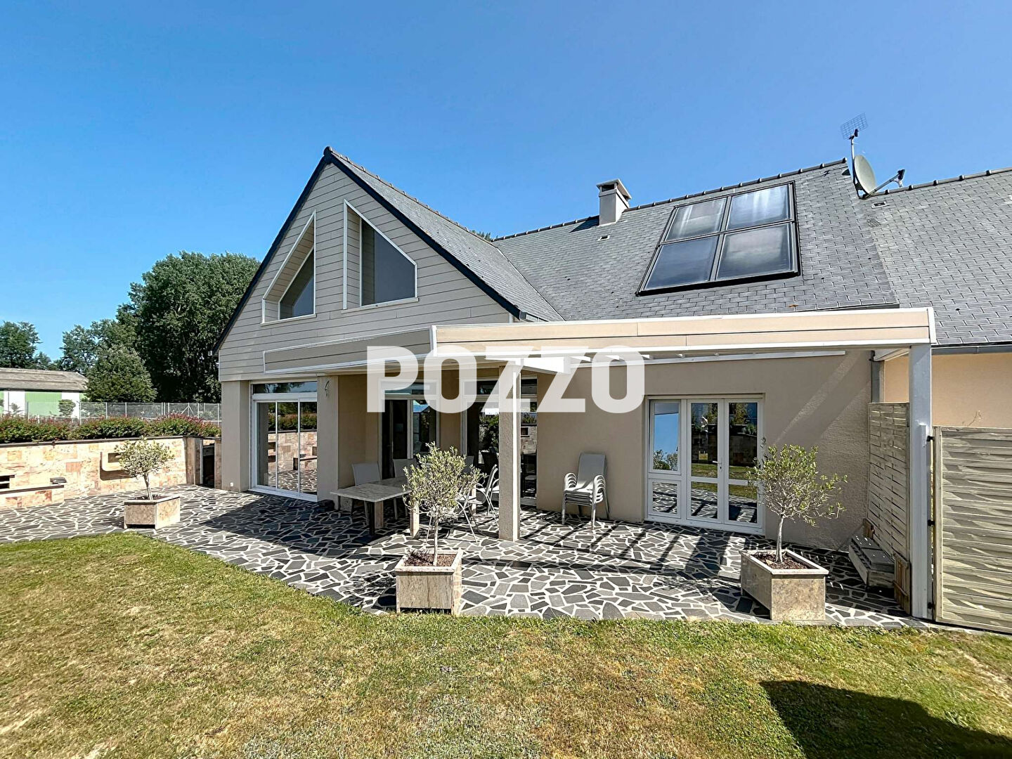 A vendre : Maison d'exception de plain-pied 210m² à Bréville-sur-Mer (50290)