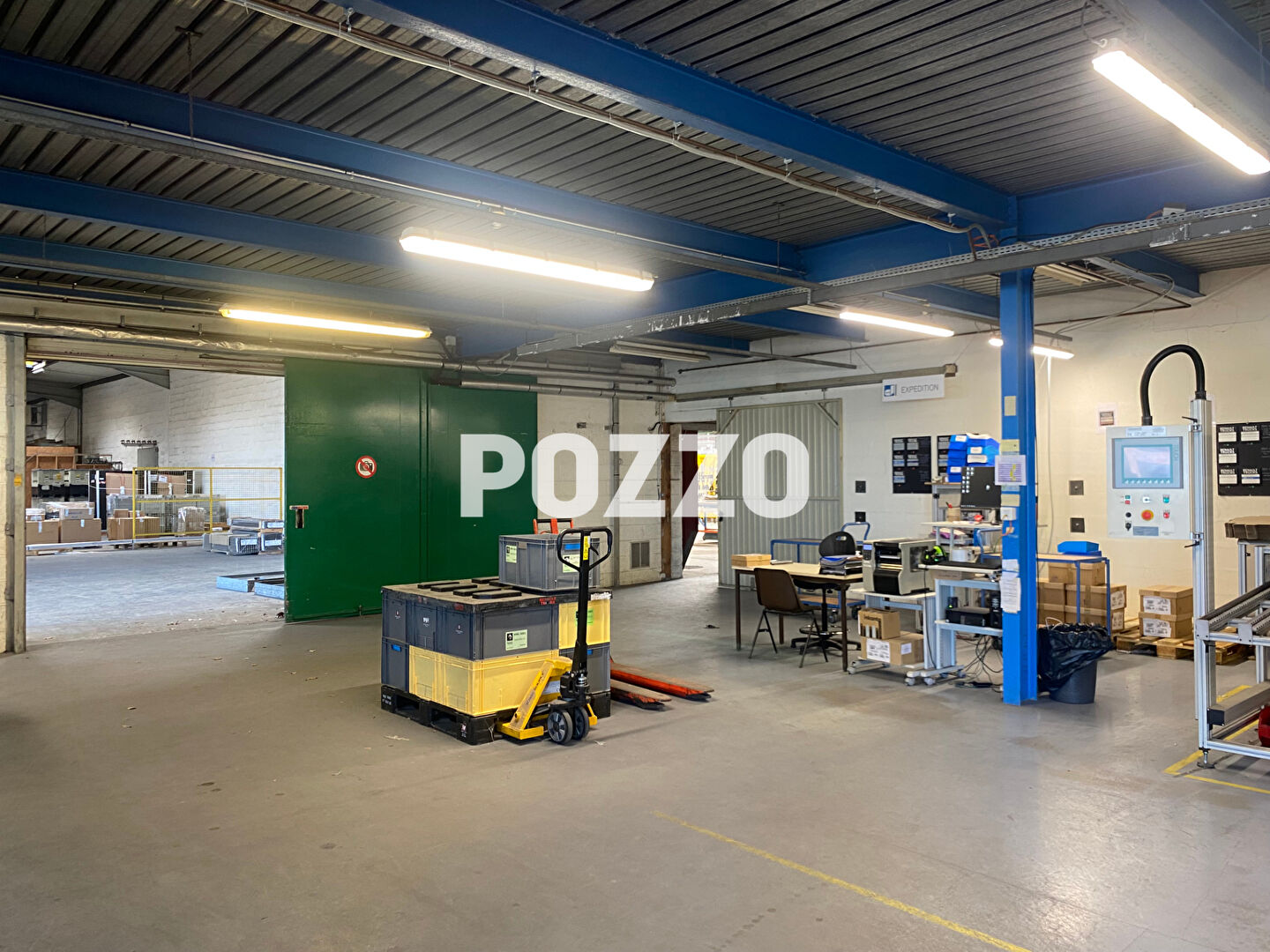 Photo Entrepôt / local industriel Vire 260 m2 image 4/6