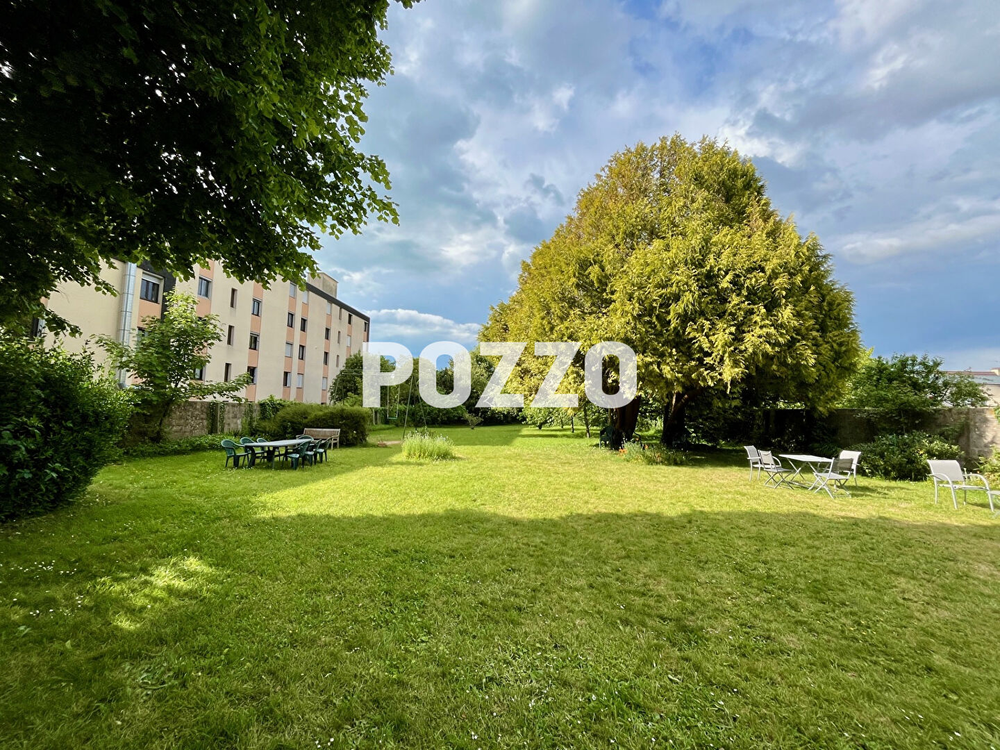 Photo Maison Granville 12 pièce(s) sur 1862m² de terrain image 3/6