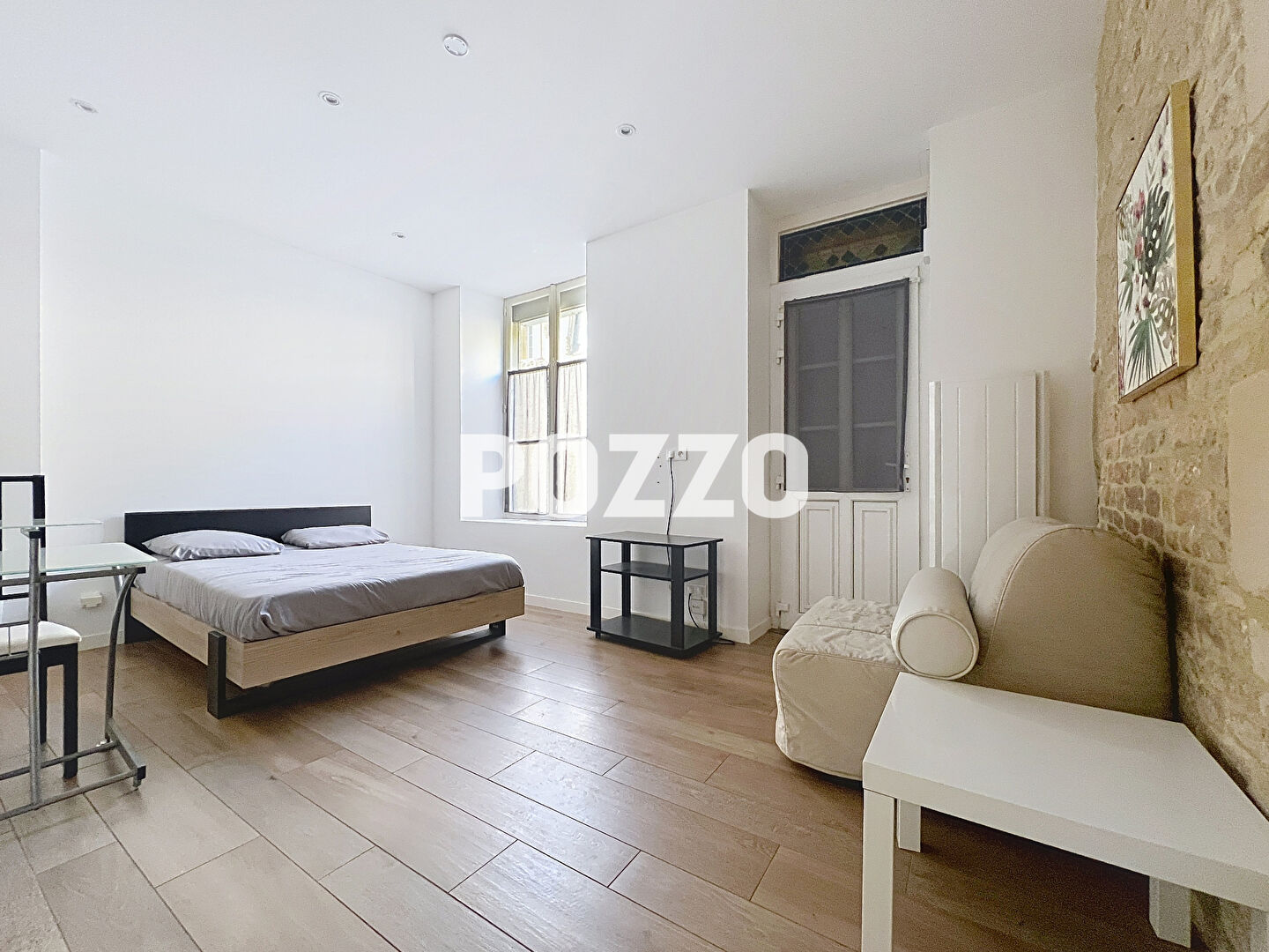 Photo STUDIO HYPERCENTRE - CAEN - 28.56m² CARREZ image 2/5