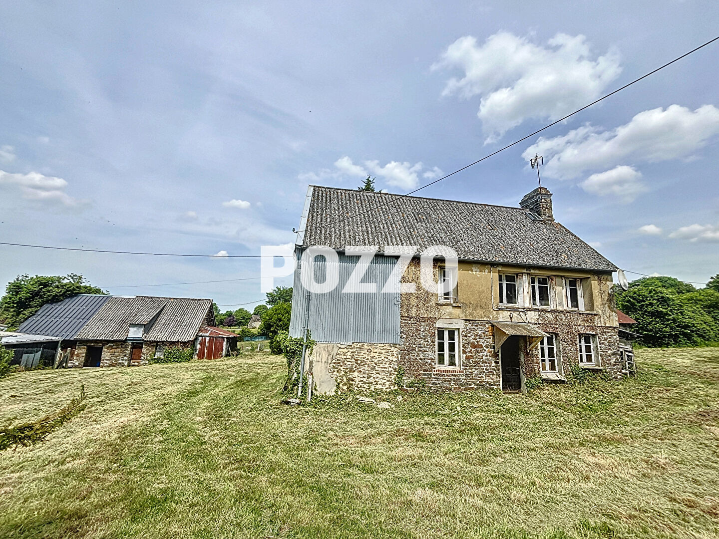 Photo A VENDRE, MAISON A RENOVER à VIRE NORMANDIE (14500) image 3/6