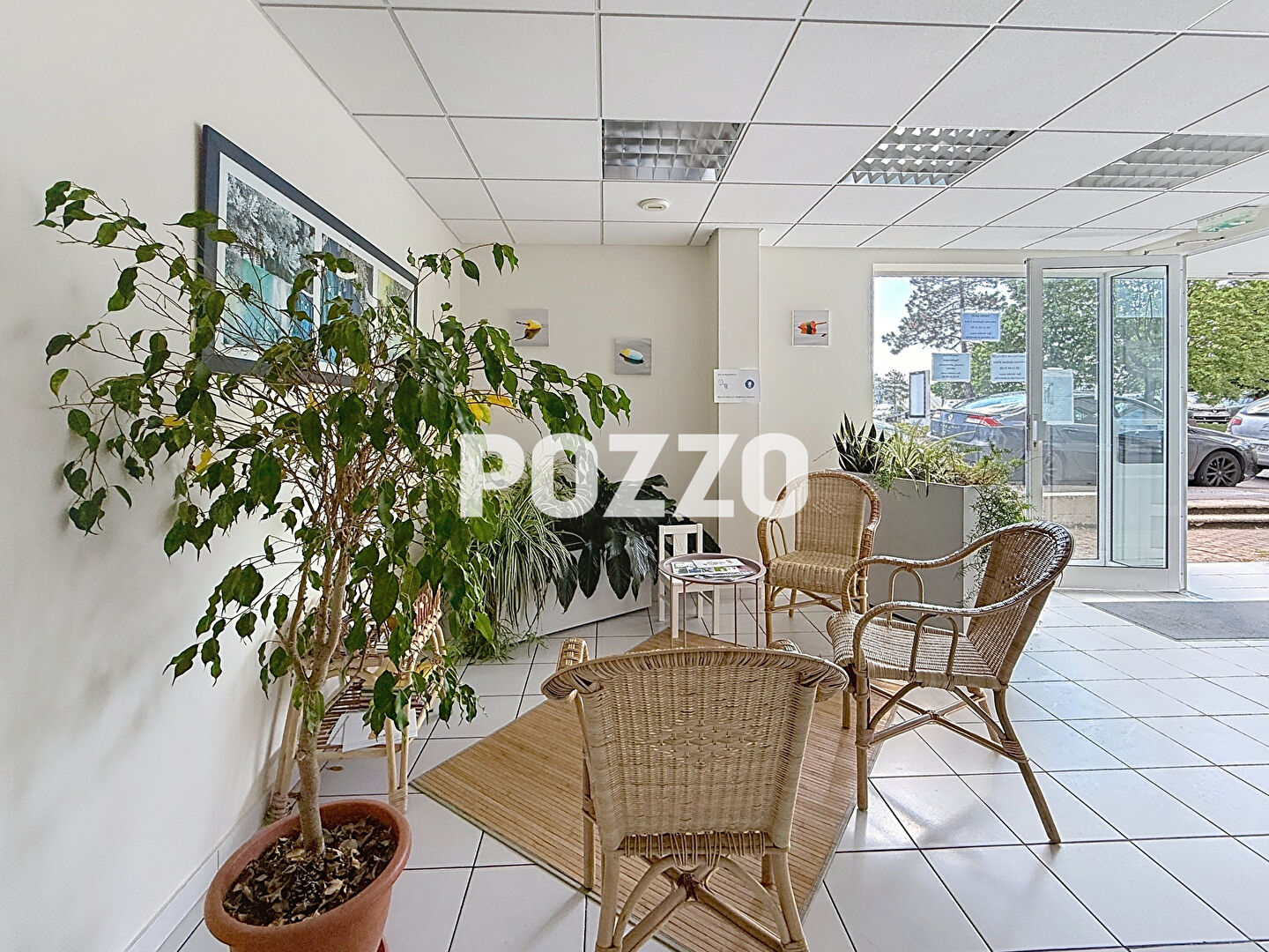 Local commercial  à Granville 3 pièces de 52 m2