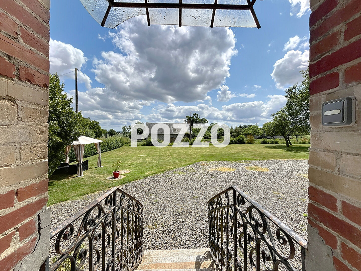 Photo A VENDRE, MAISON BOURGEOISE DE 3 PIECES PRINCIPALES à VALDALLIERE (14410). image 4/6