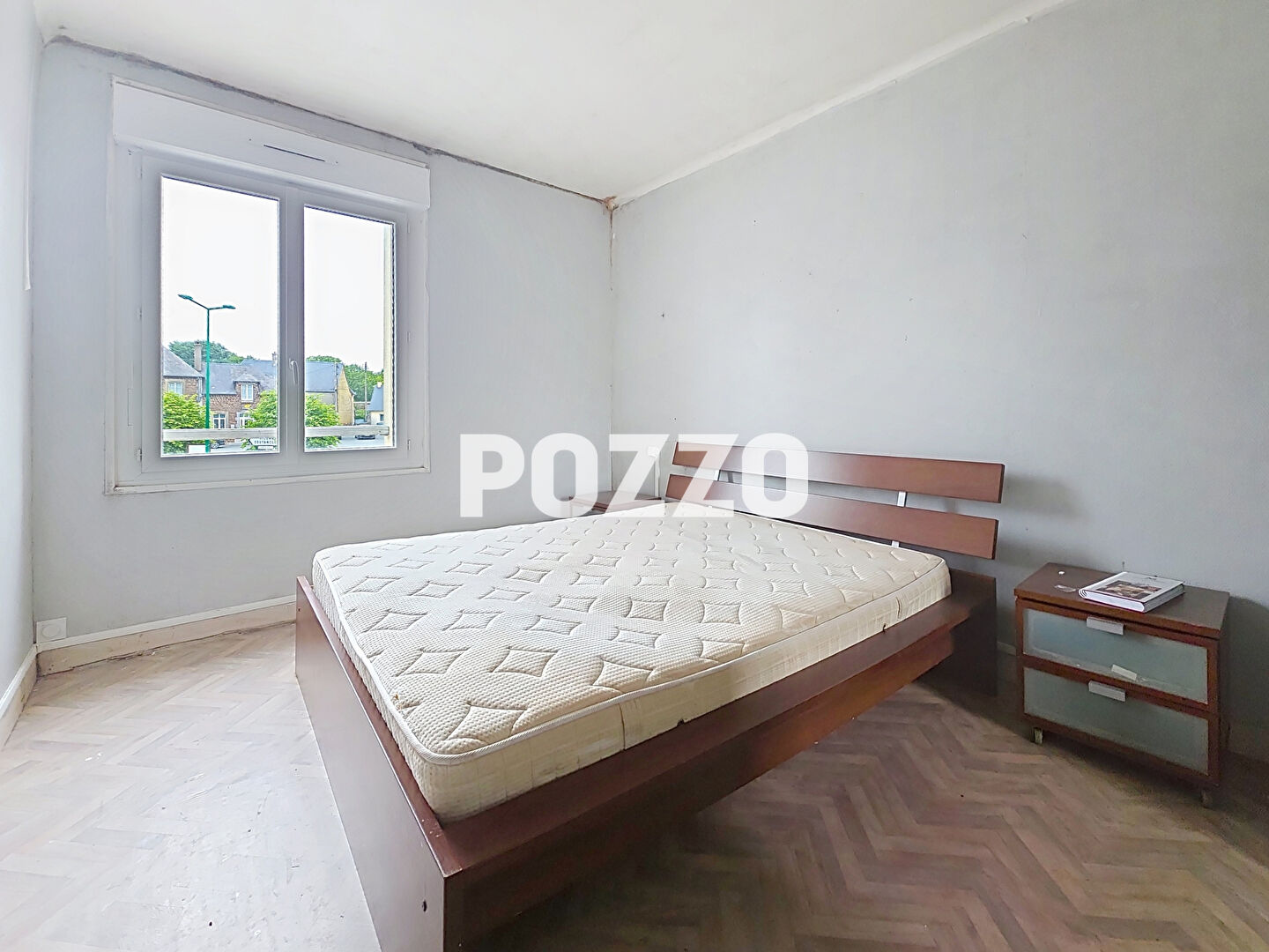 Photo immeuble comprenant une ancienne boulangerie et ses annexes, et une habitation de 4 chambres et un bureau image 2/6