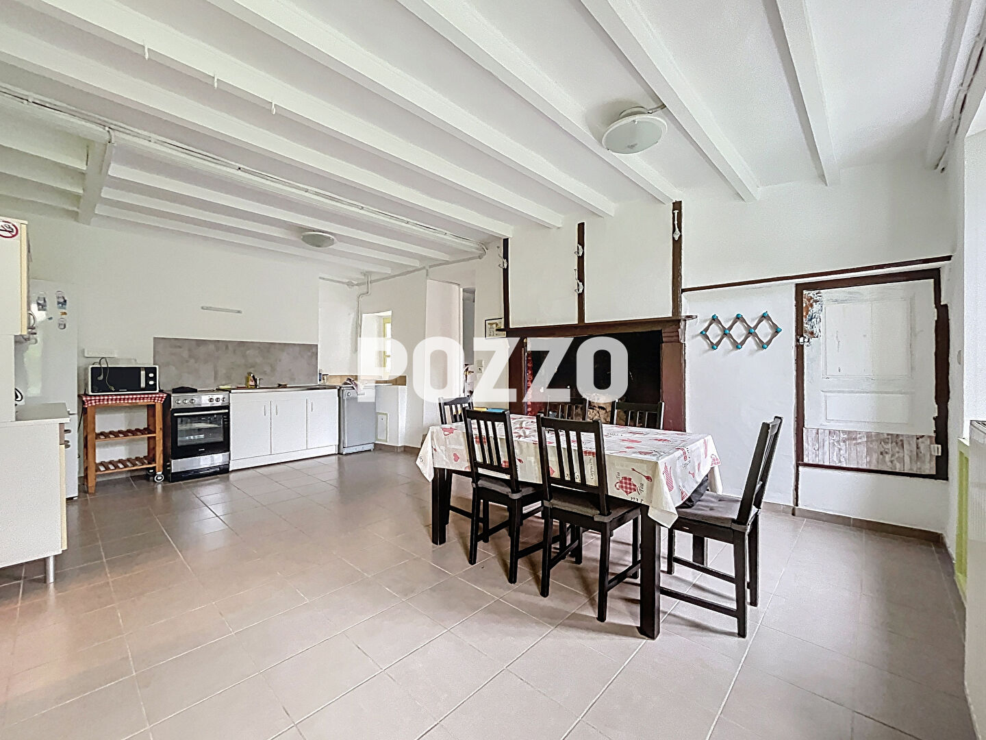 Photo A VENDRE.  SAINT AMAND VILLAGES . MAISON AVEC VIE DE PLAIN-PIED ET JARDIN. image 4/6