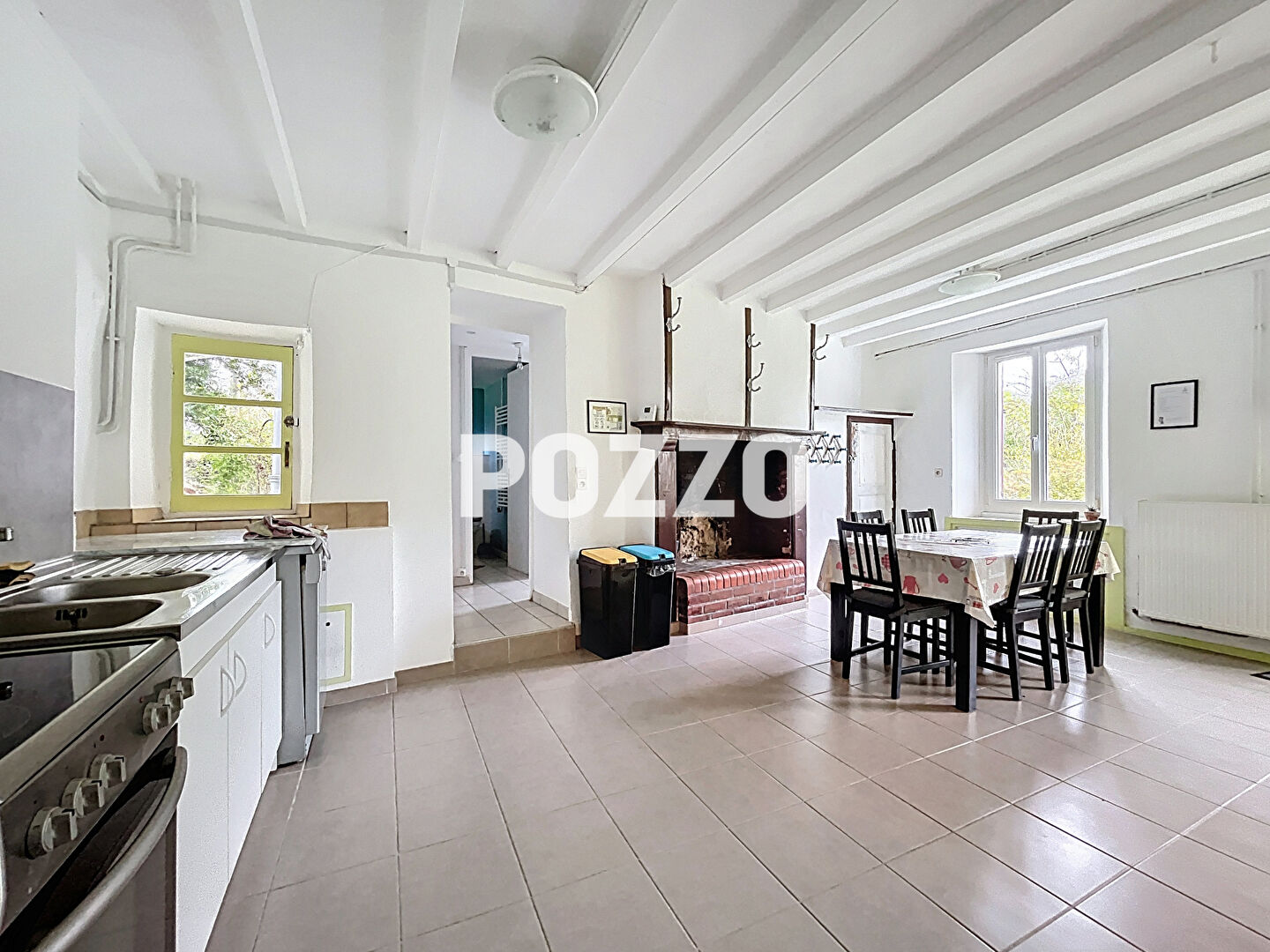 Photo A VENDRE.  SAINT AMAND VILLAGES . MAISON AVEC VIE DE PLAIN-PIED ET JARDIN. image 5/6