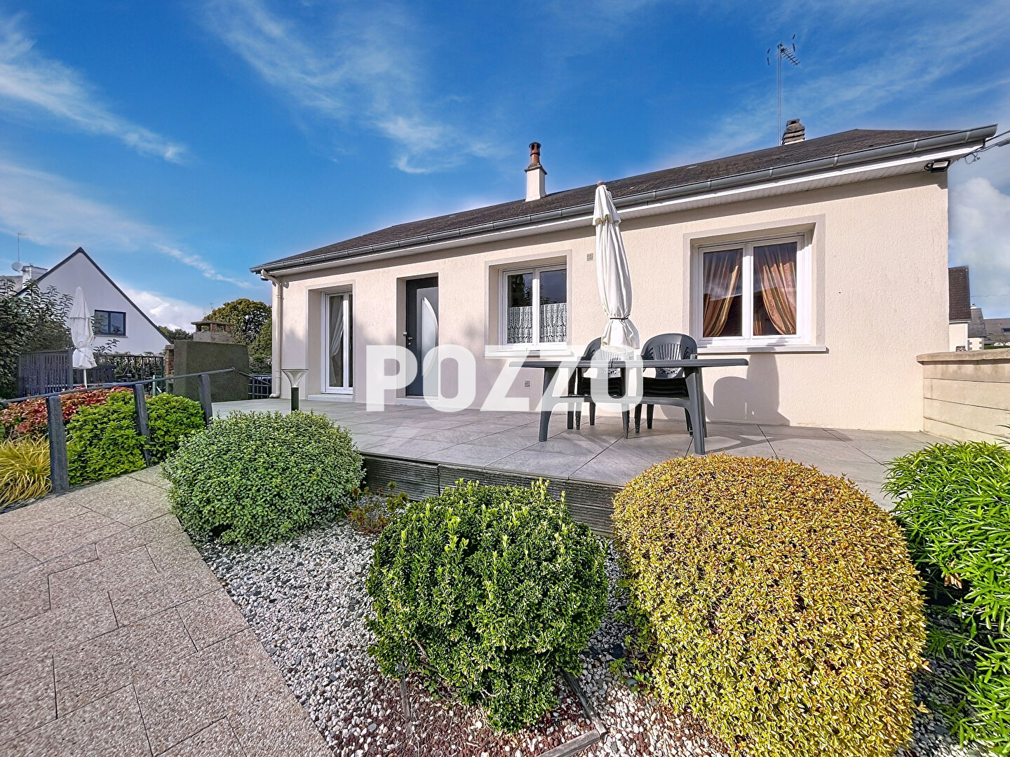 Agence immobilière de 
 Agence Pozzo-immobilier - Pozzo immobilier St Hilaire du Harcouët 
