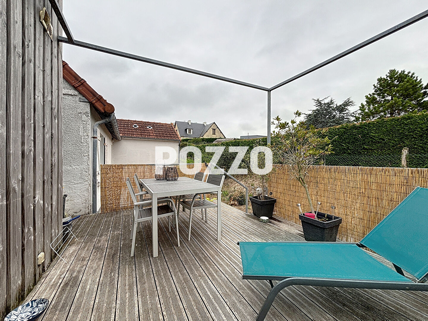 Photo AGON COUTAINVILLE , quartier du Passous, maison atypique en bon état,  extension bois dans un lieu calme , 300 mètres de la plage et des commerces image 6/6