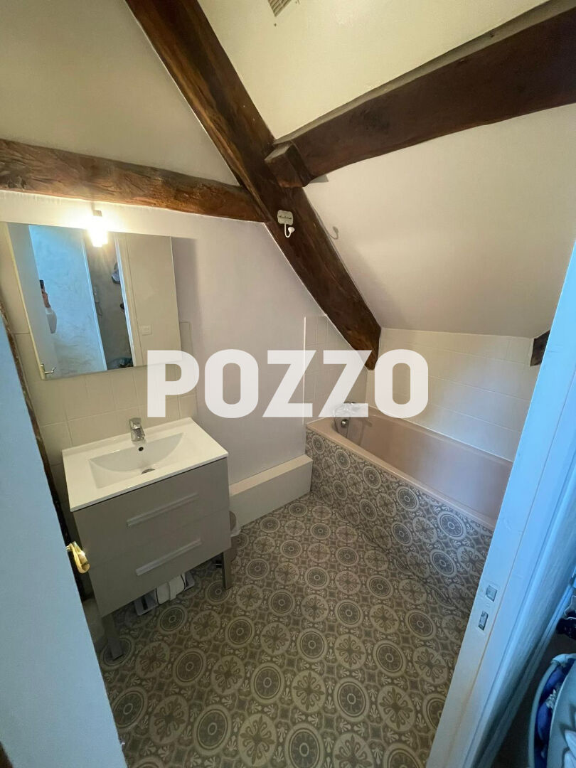 Photo A Vendre  Charmant appartement 1 chambre - Centre de Bayeux  (14400) Jardin commun image 5/6