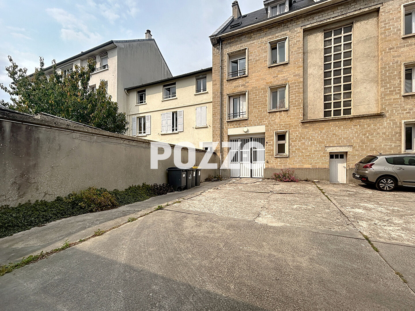 Photo Parking / box Caen 15 m2 image 3/4