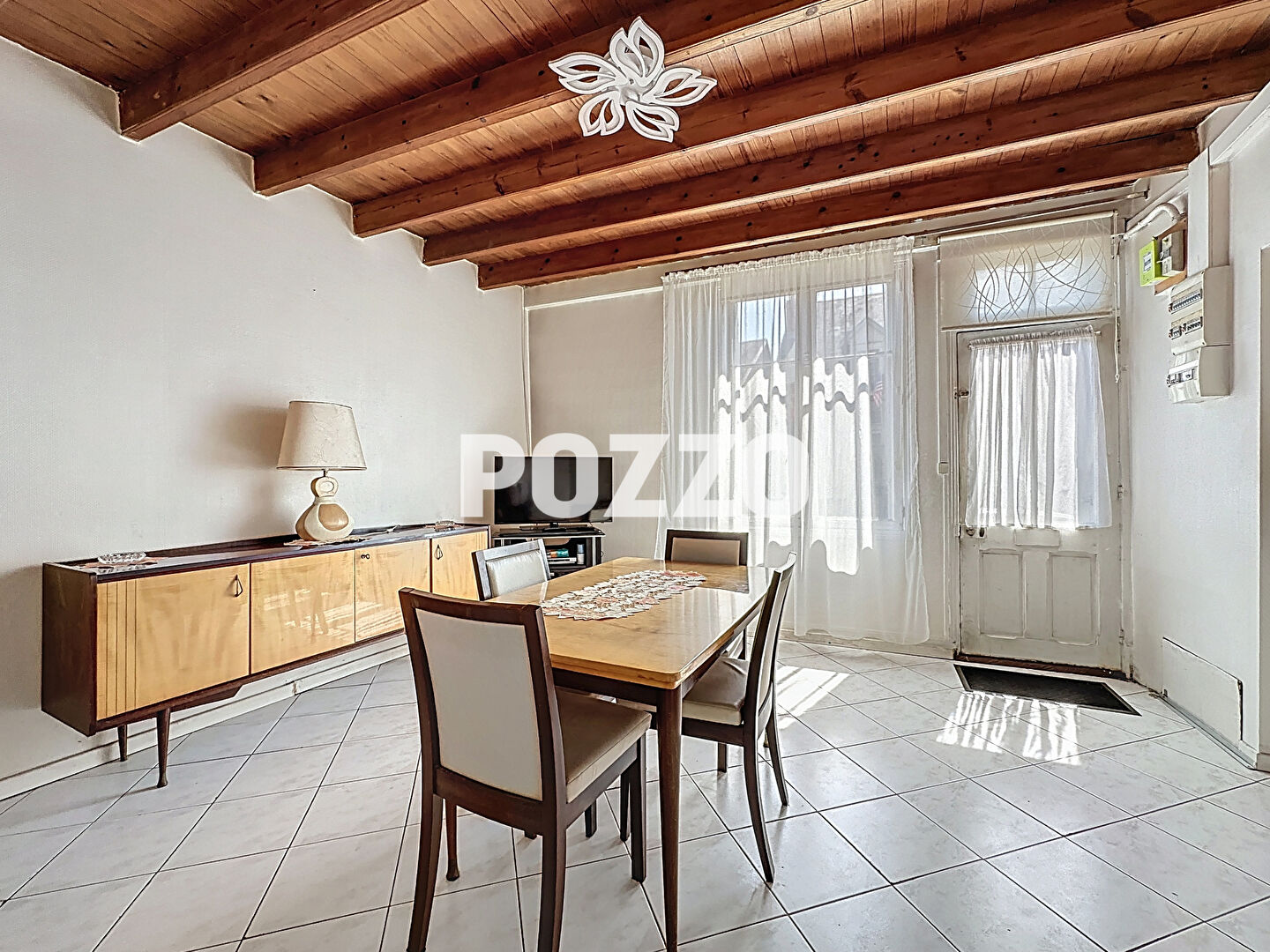 Photo Maison  de bourg Saint Jean Le Thomas 6 pièces, 4 chambres de 99 m2, terrasse, garage, jardin et verger image 3/6