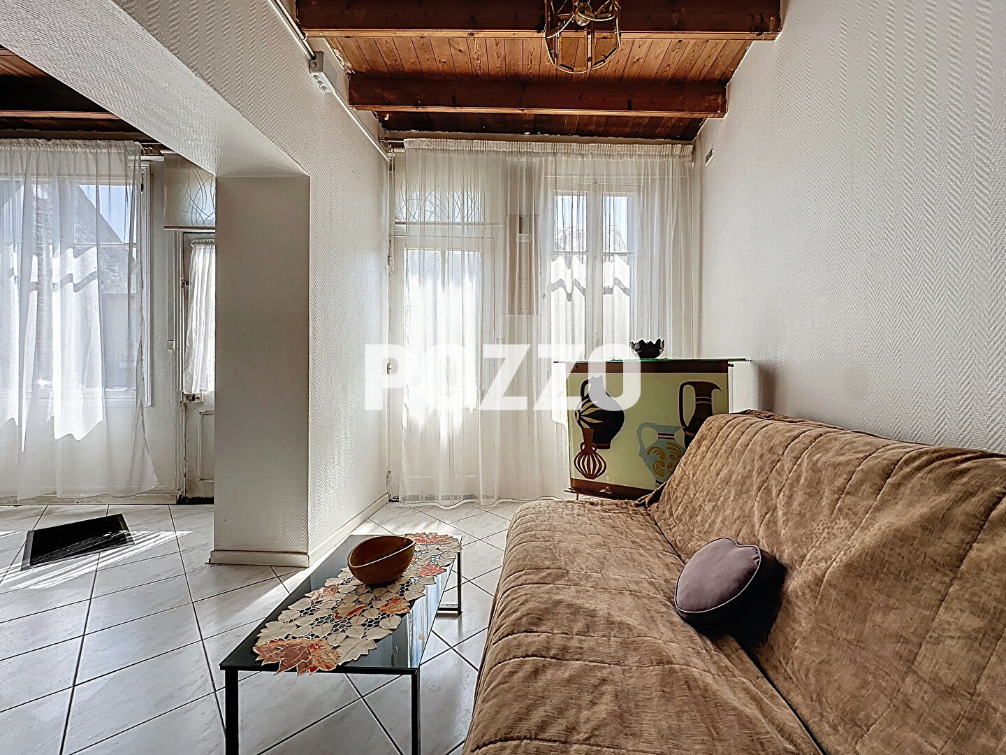 Photo Maison  de bourg Saint Jean Le Thomas 6 pièces, 4 chambres de 99 m2, terrasse, garage, jardin et verger image 4/6