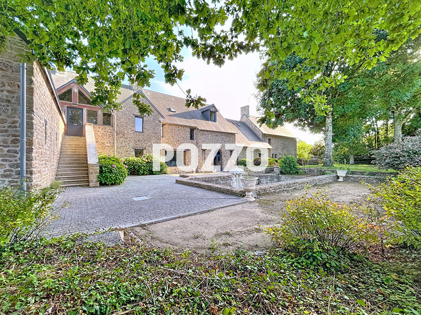 Photo Demeure Saint Aubin Des Preaux 17 pièce(s) 676 m2 image 2/6