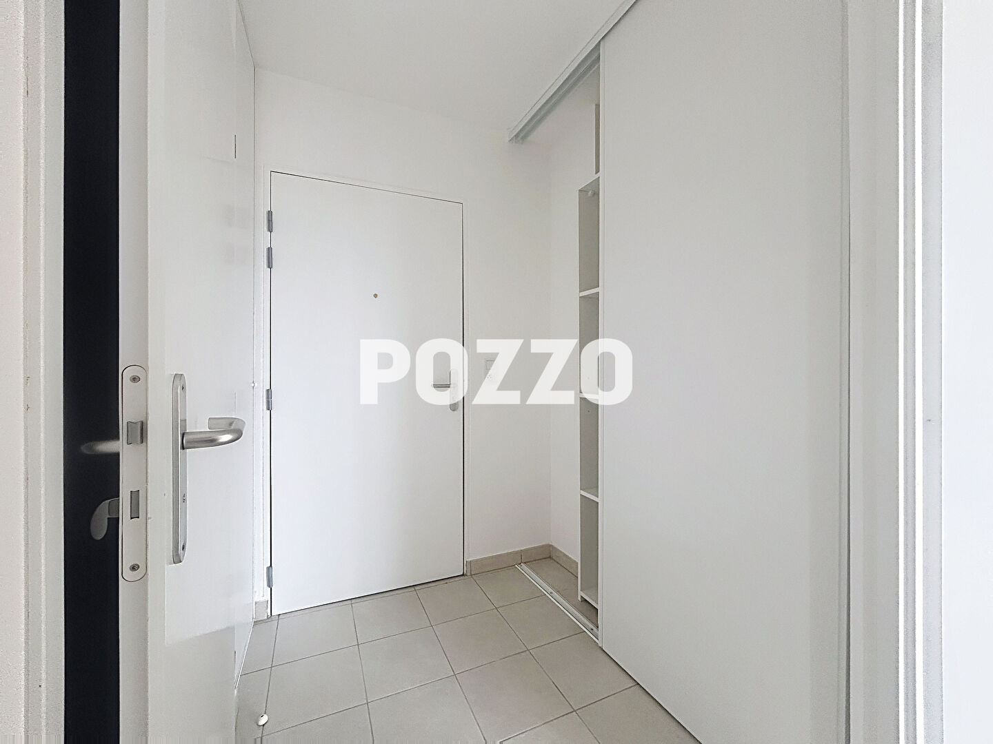 Photo A LOUER - APPARTEMENT T2 - 40m2 image 3/4