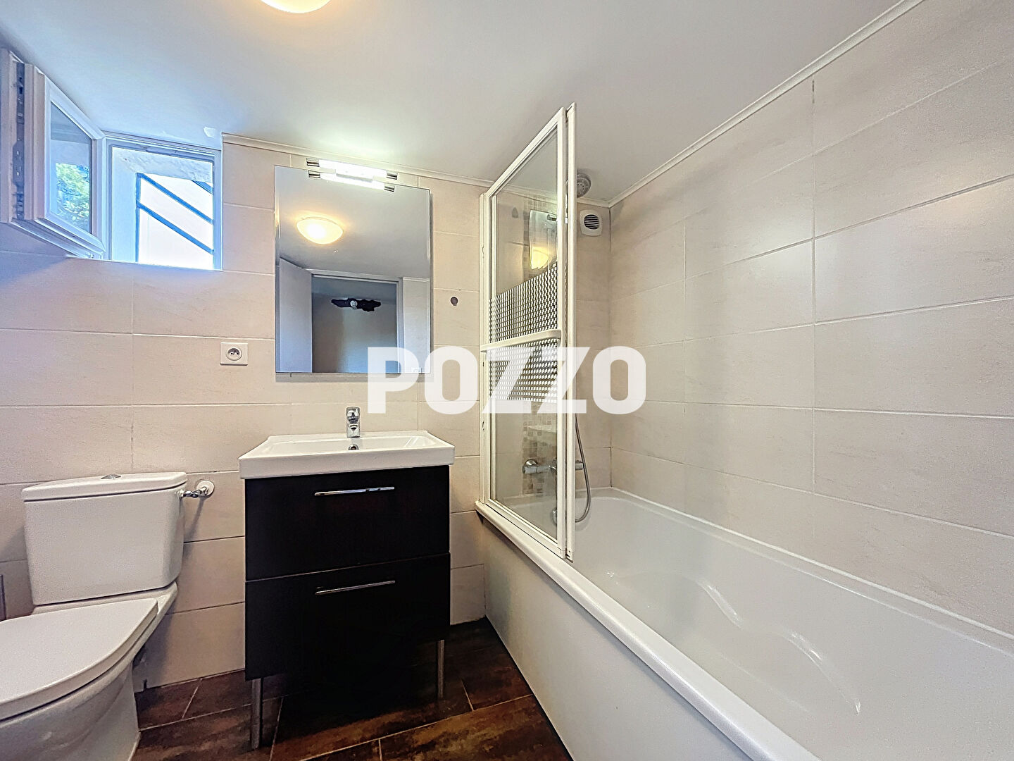 Photo À VENDRE  - Maison Hauteville-sur-Mer de 158m² PROCHE MER. image 6/6