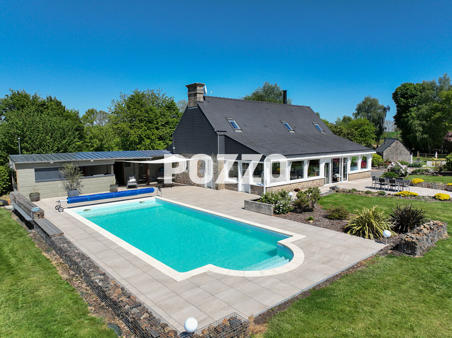 Photo A VENDRE, PROPRIETE AVEC PISCINE EN BORDURE DU LAC DE LA DATHEE à NOUES DE SIENNE (14380) image 2/6