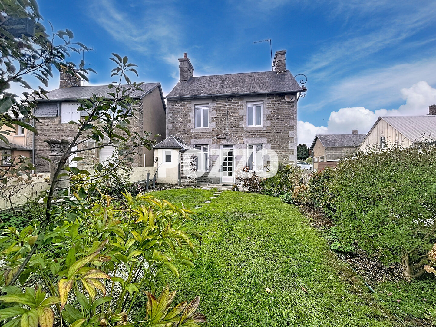 Agence immobilière de 
 Agence Pozzo-immobilier - Pozzo immobilier St Hilaire du Harcouët 
