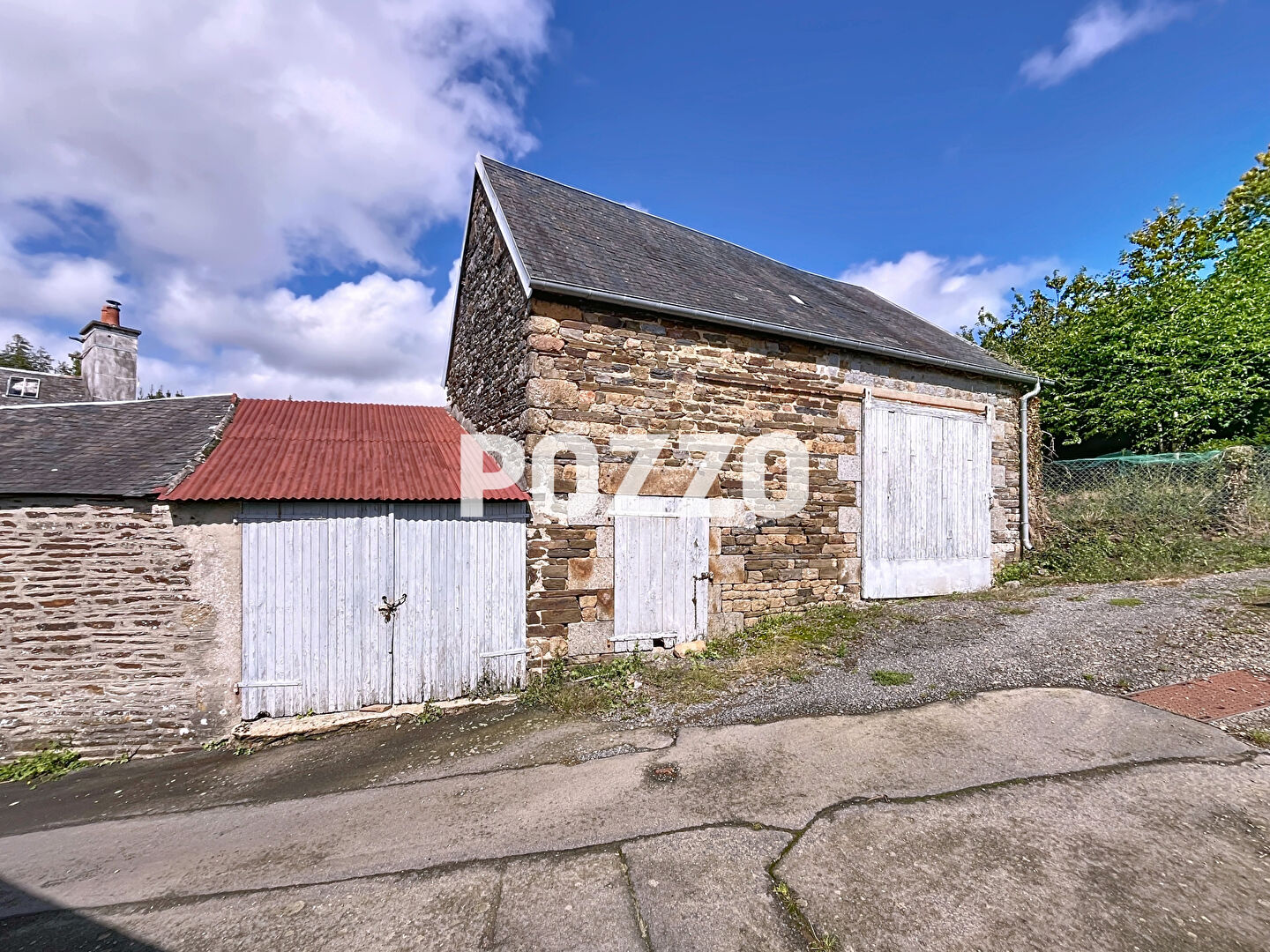 Agence immobilière de 
 Agence Pozzo-immobilier - Pozzo immobilier St Hilaire du Harcouët 
