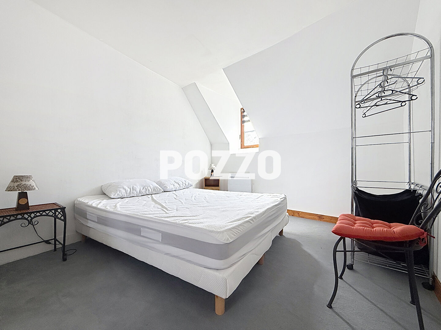 Photo Immeuble mixte avec local commercial + 2 appartements en duplex ? Opportunité rare ! image 5/6