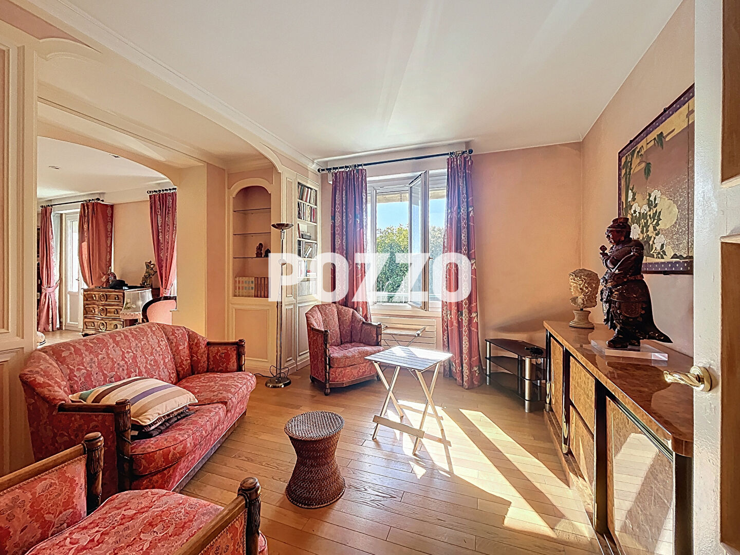 Photo Rare et vaste appartement T6 avec vue sur la prairie image 4/6