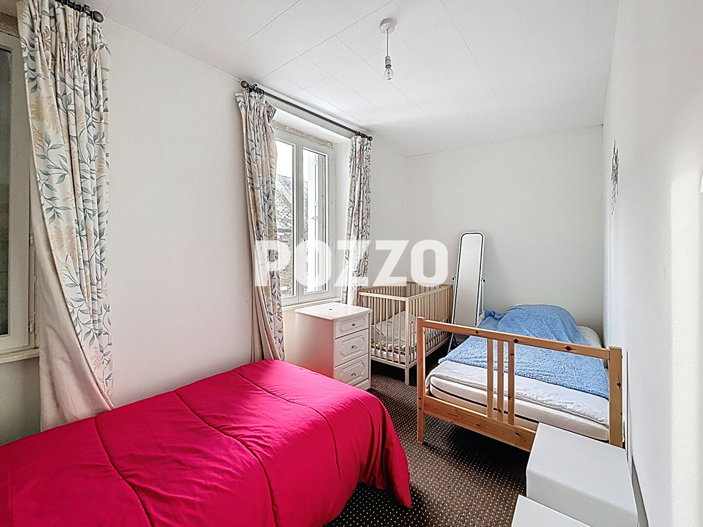 Photo A VENDRE. TORIGNY CENTRE. MAISON DE VILLE AVEC JARDIN. image 5/6