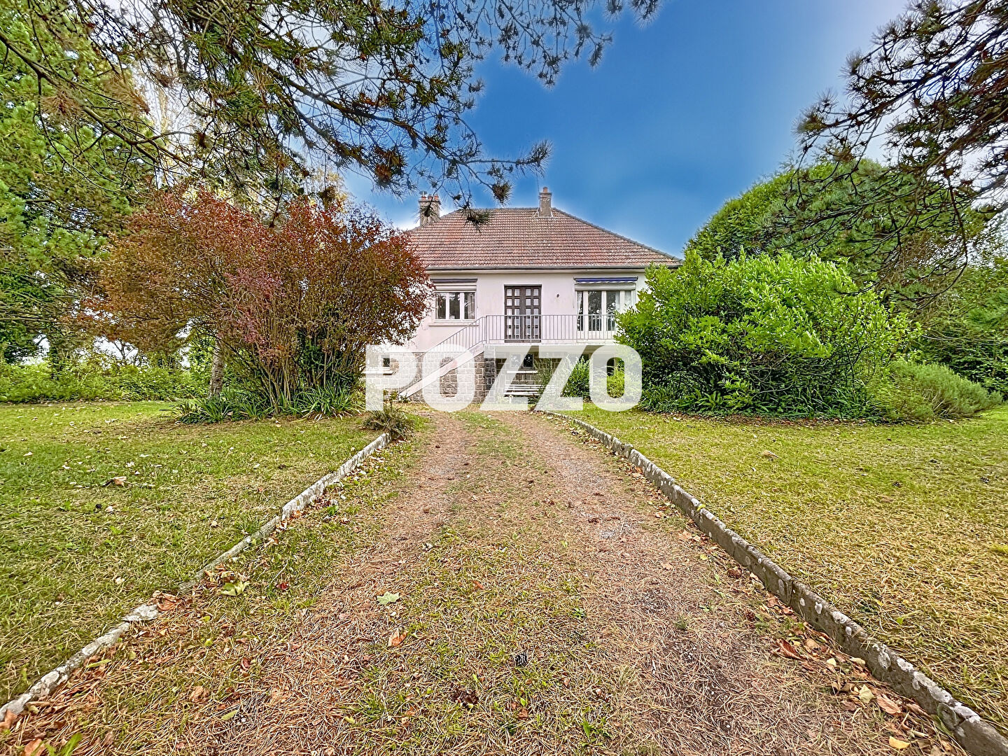 Agence immobilière de 
 Agence Pozzo-immobilier - Pozzo immobilier Barneville 
