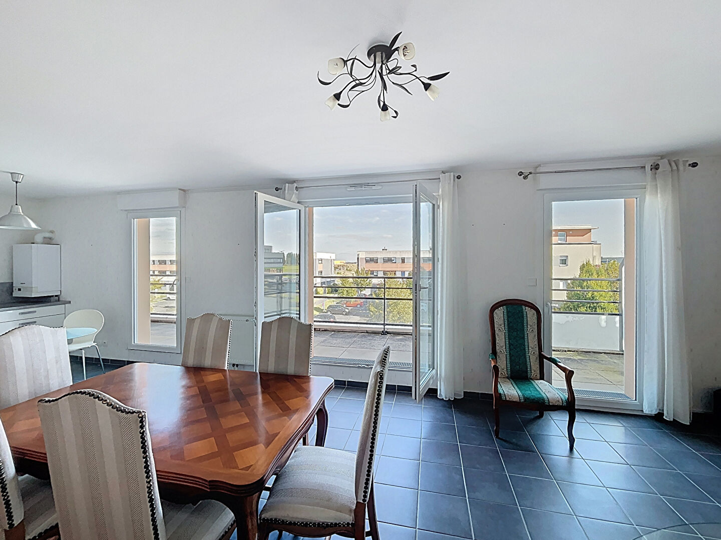 Photo Superbe T2 dernier étage terrasse image 3/6