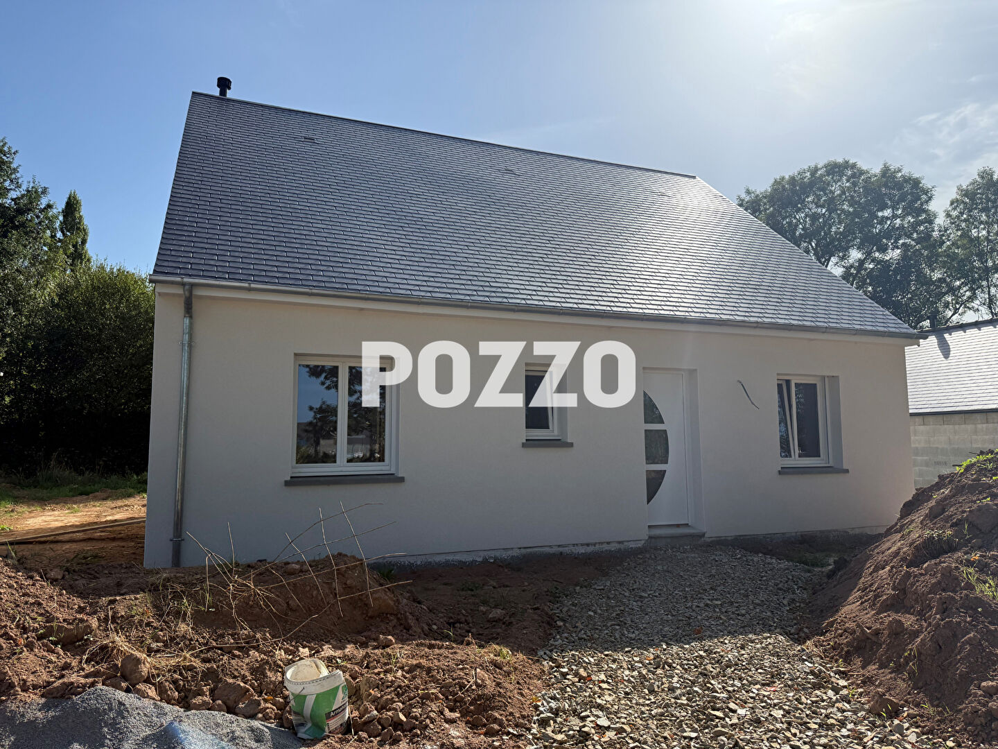 MAISON NEUVE A LOUER EN MEUBLE A L'ANNEE à Saint Jean Des Champs