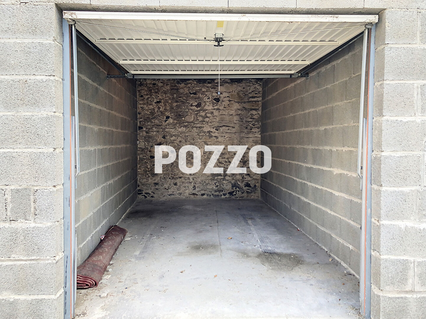 Photo Parking / box Granville 15 m2 image 2/3