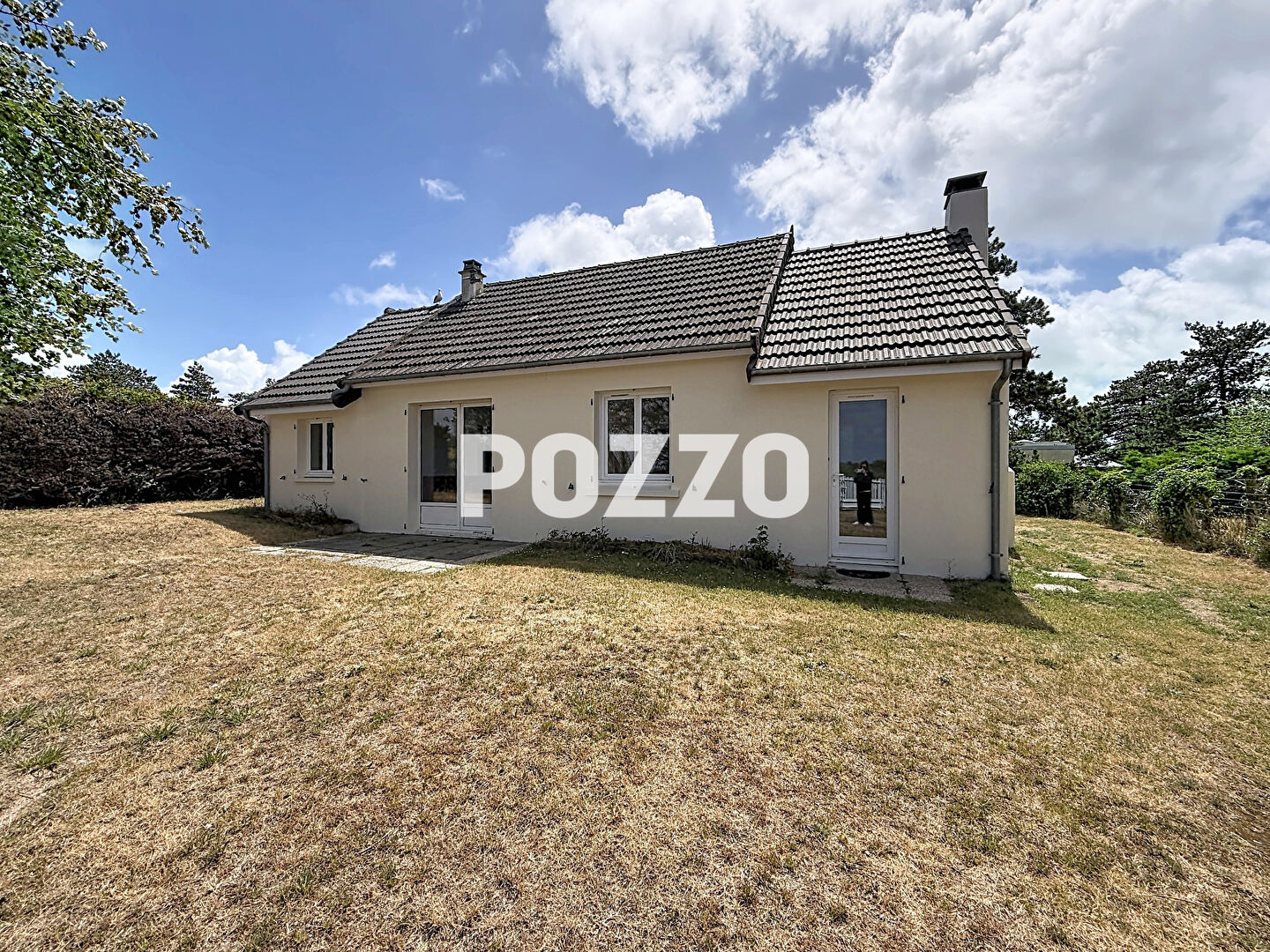 Agence immobilière de 
 Agence Pozzo-immobilier - Pozzo immobilier Barneville 
