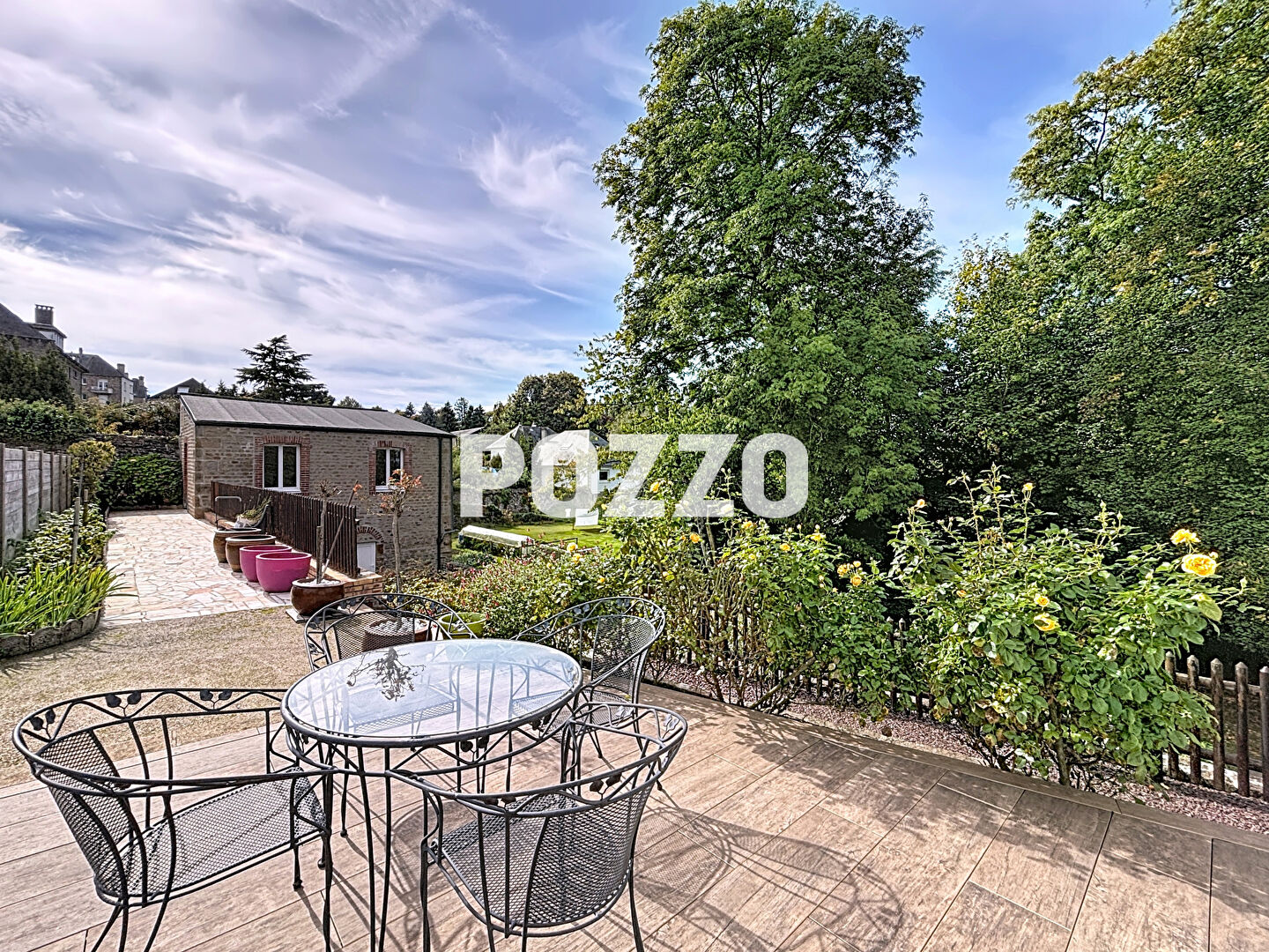 Photo A VENDRE MAISON DE 10 PIECES (225 m2) A VIRE-NORMANDIE (14) image 2/6