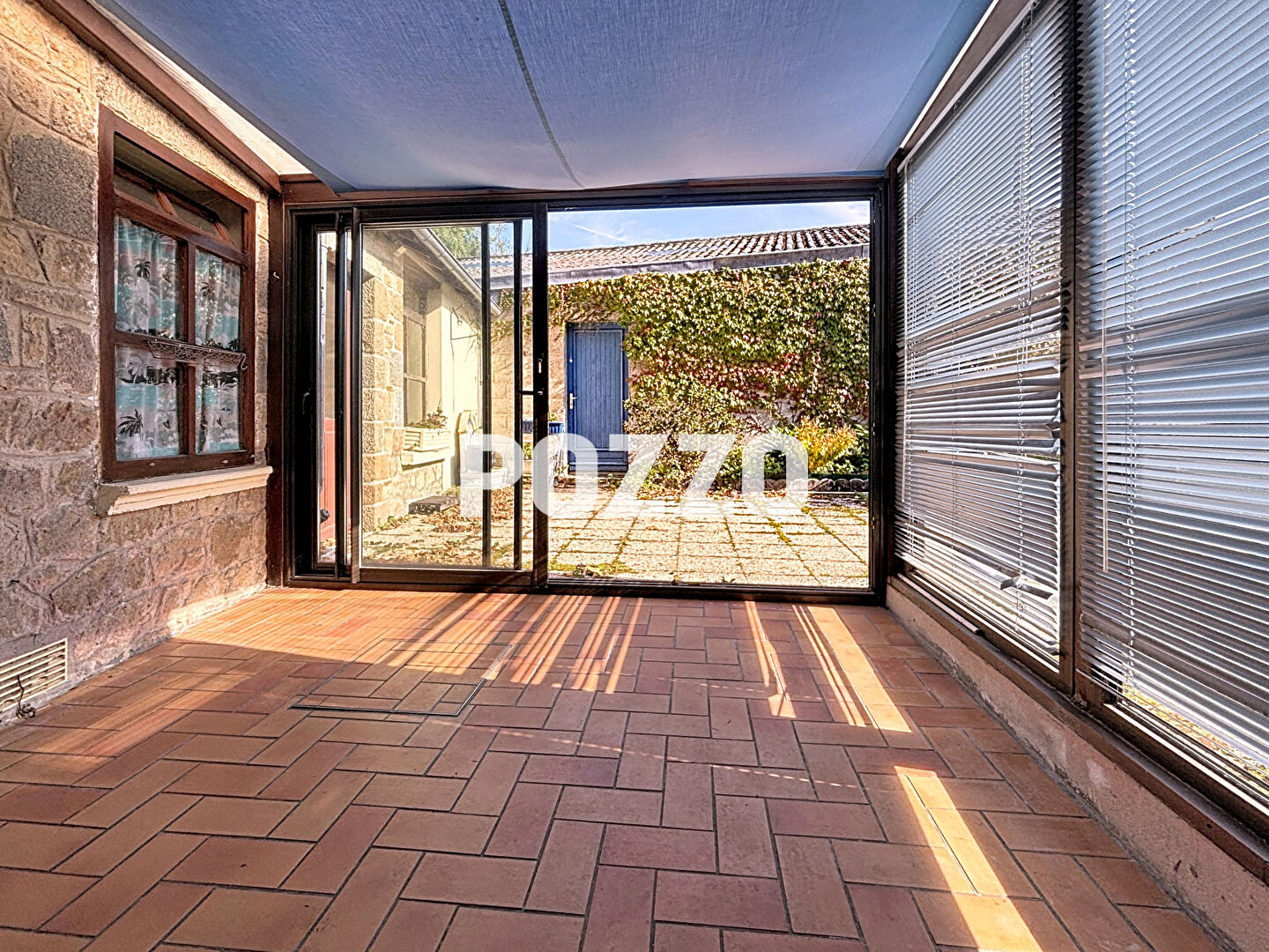 Photo A Vendre - Genets - Maison  6 pièce(s) 115.76 m² image 5/6