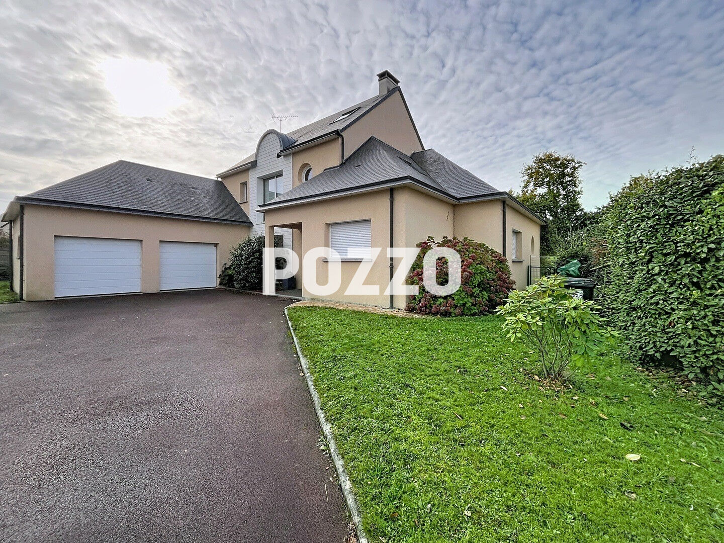 Saint-lo- Bien d'exception avec vue sur le golf - Grande maison de 198 m2  habitables-