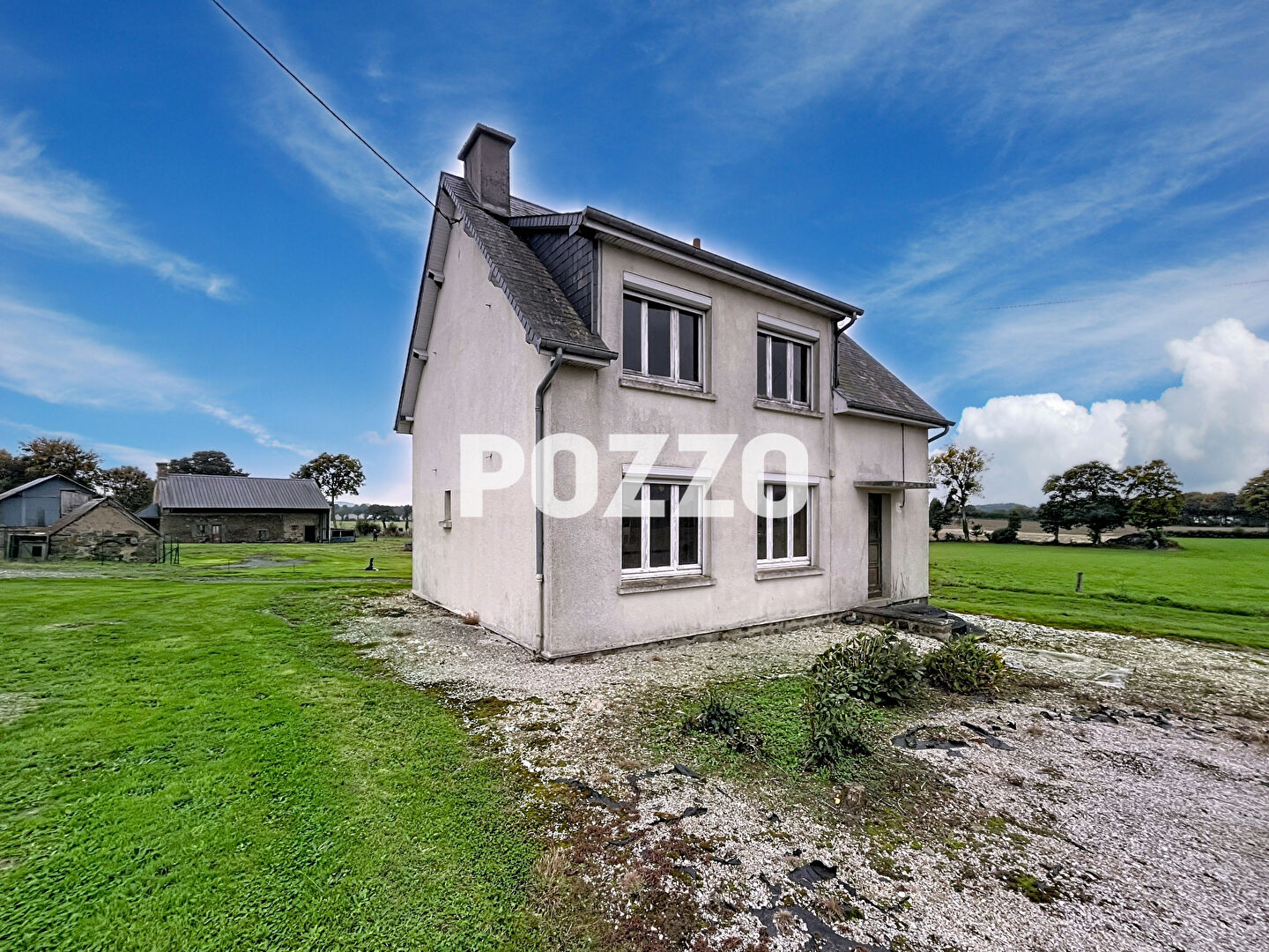 A VENDRE, ENSEMBLE IMMOBILIER à VIRE NORMANDIE (14)