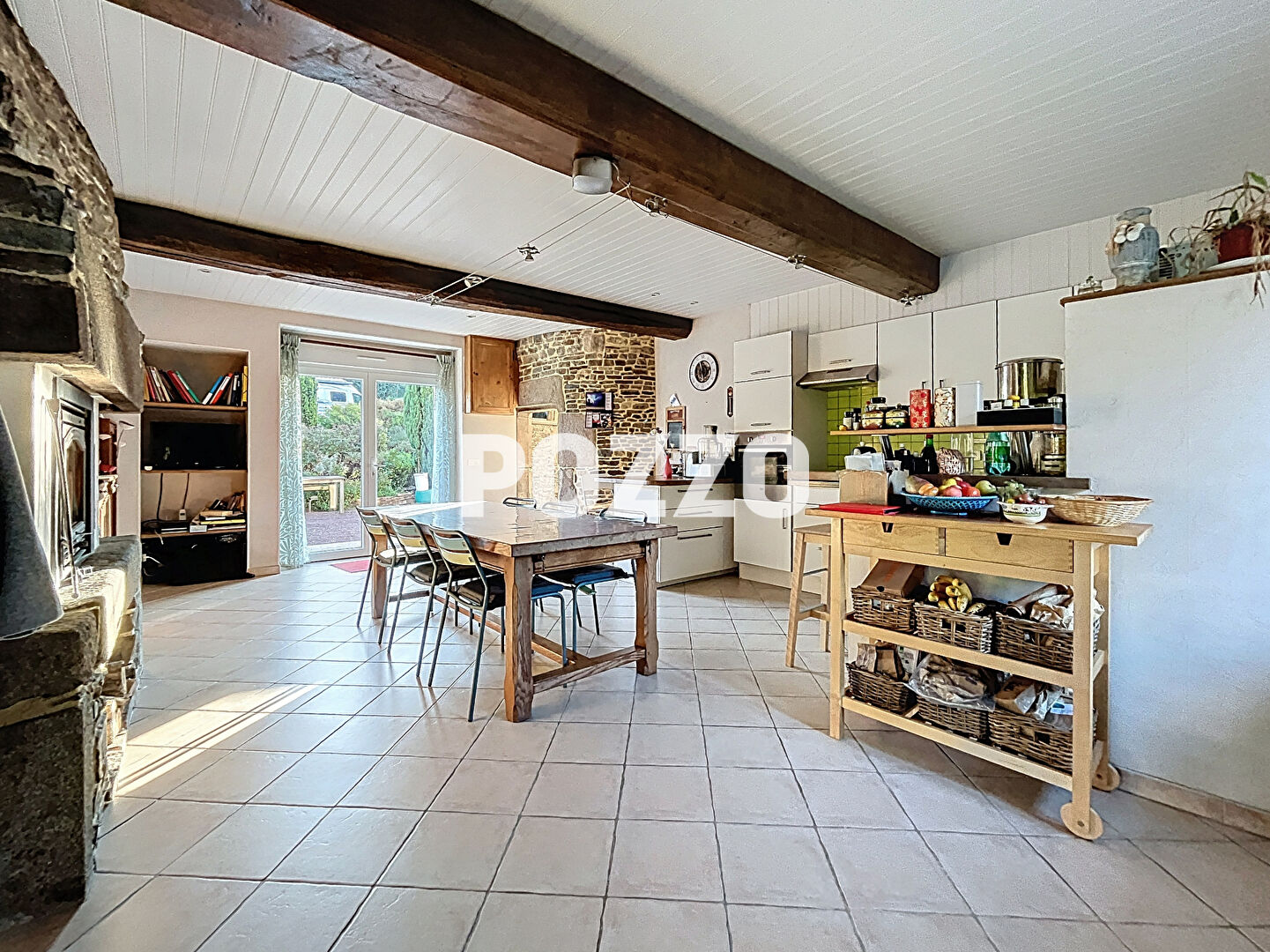 Photo A VENDRE MAISON DE 5 PIECES (164 m2) AVEC TERRAIN DE PRESQUE 5ha A VIRE-NORMANDIE (14) image 3/6