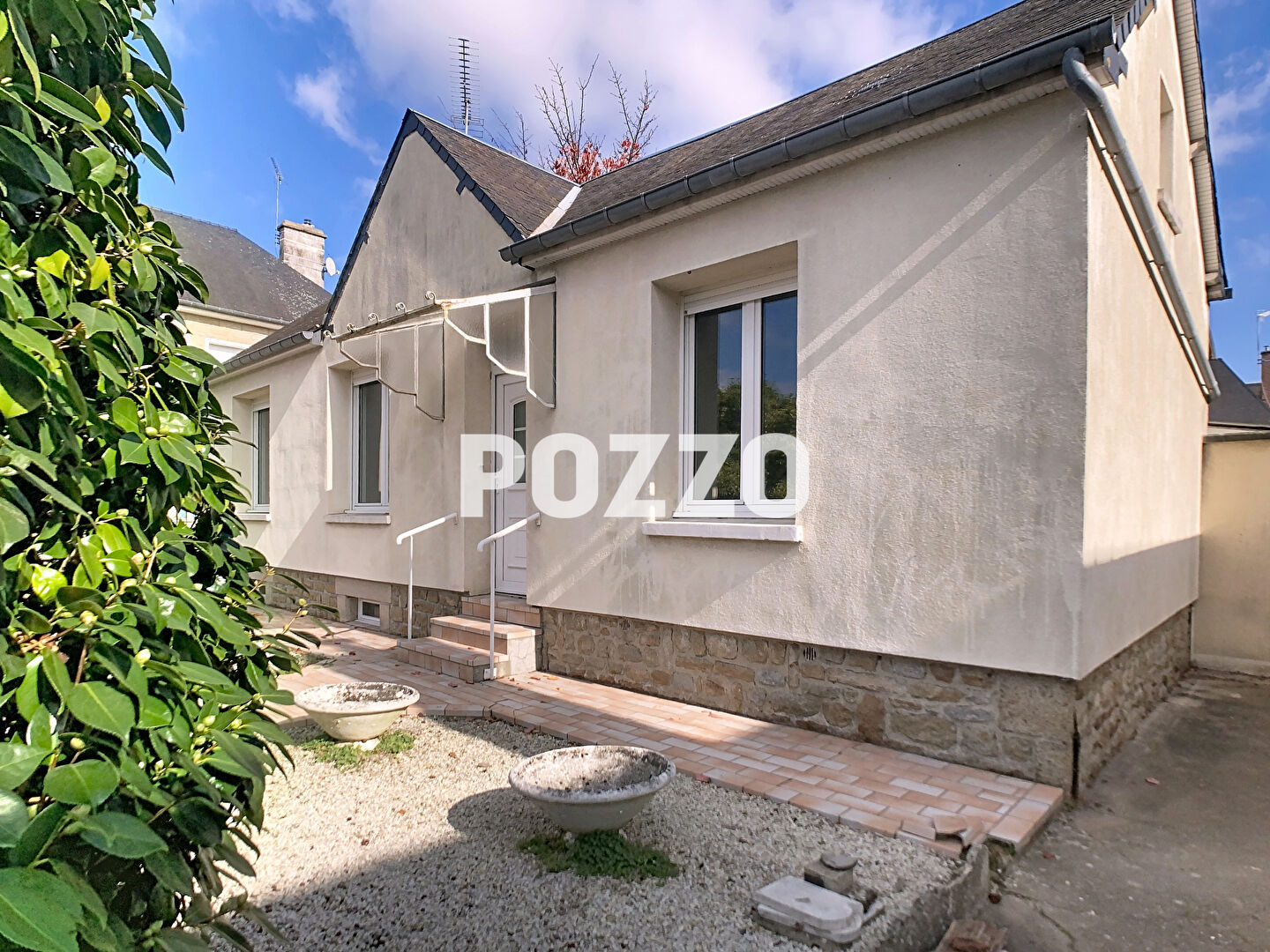 Photo A LOUER - Maison F2 Pontorson 2 pièce(s) garage sous-sol image 1/6