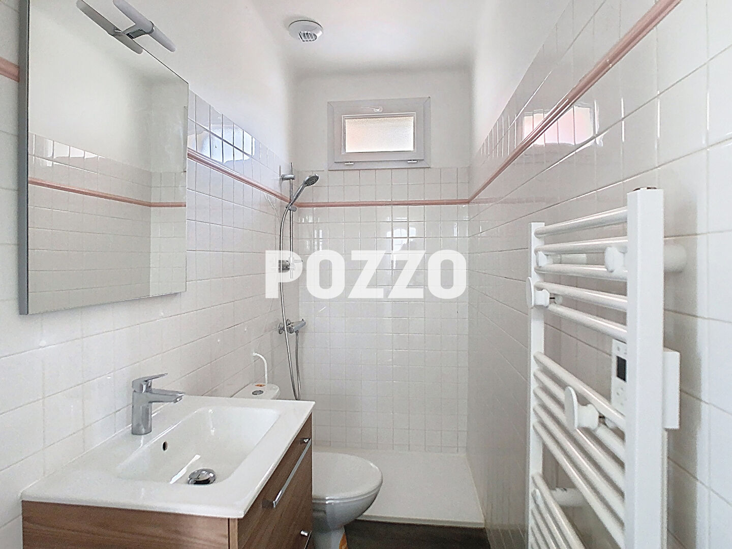 Photo A LOUER - Maison F2 Pontorson 2 pièce(s) garage sous-sol image 5/6