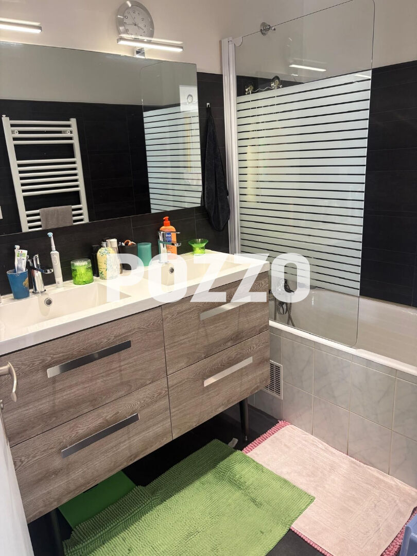 Photo Appartement Granville 3 pièce(s) 72 m2 image 3/6