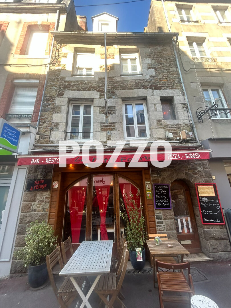 Photo Immeuble complet à louer sans droit d'entré, restauration possible. image 2/2