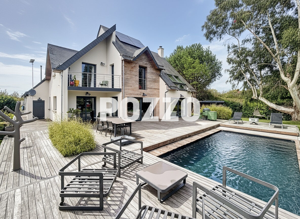 A Vendre - AVRANCHES secteur Ouest (Baie) - maison 7 pièce(s) 220 m²