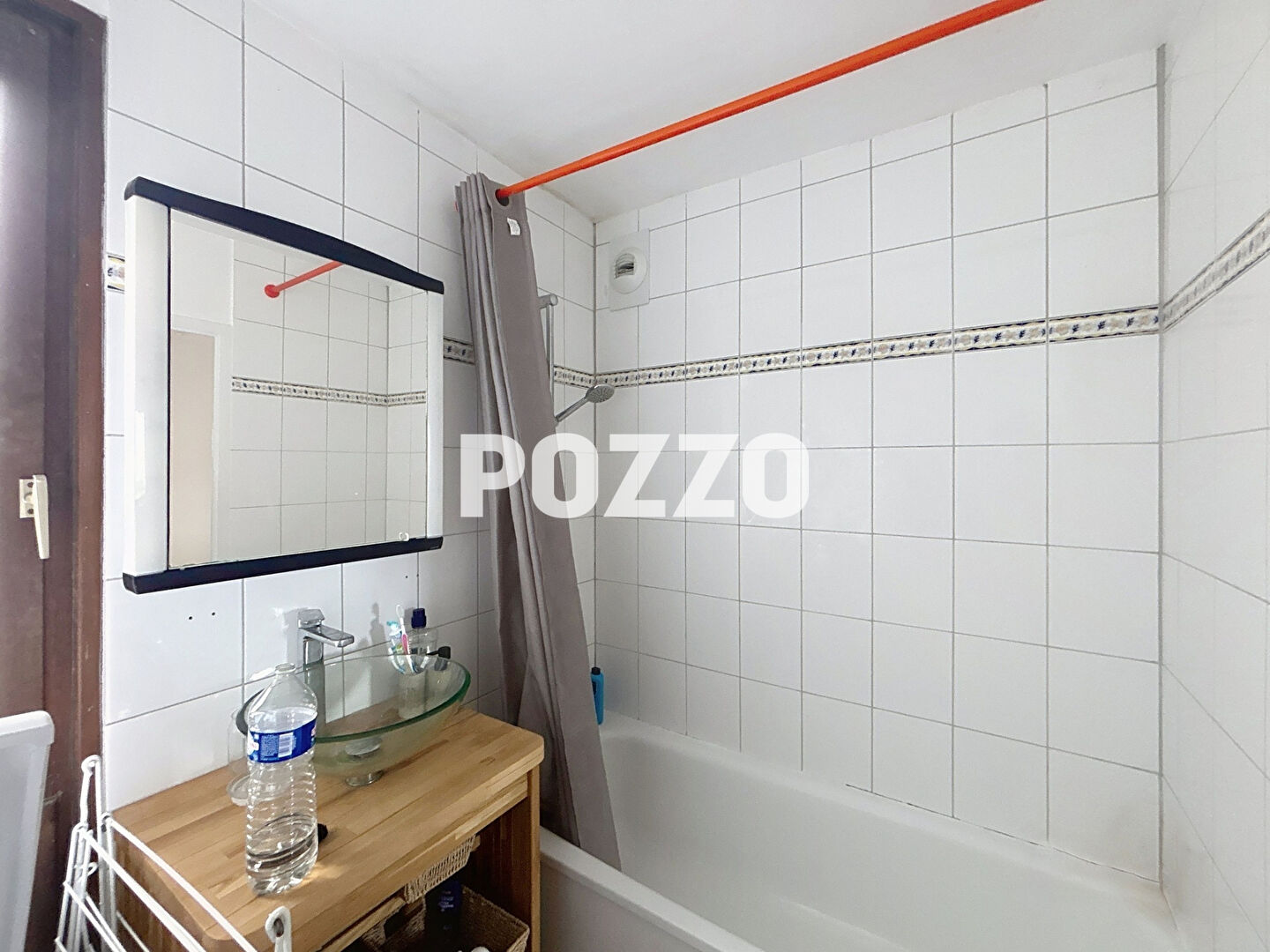 Photo APPARTEMENT T2 MEUBLE - PROCHE DU PORT A CAEN image 6/6