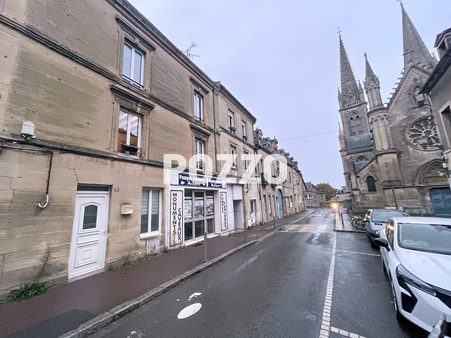 Immeuble - Appartement (96m2) + Local commercial (60m2) -