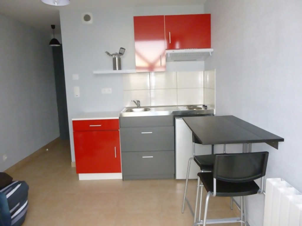 Location : studio meublé à l'année à Granville