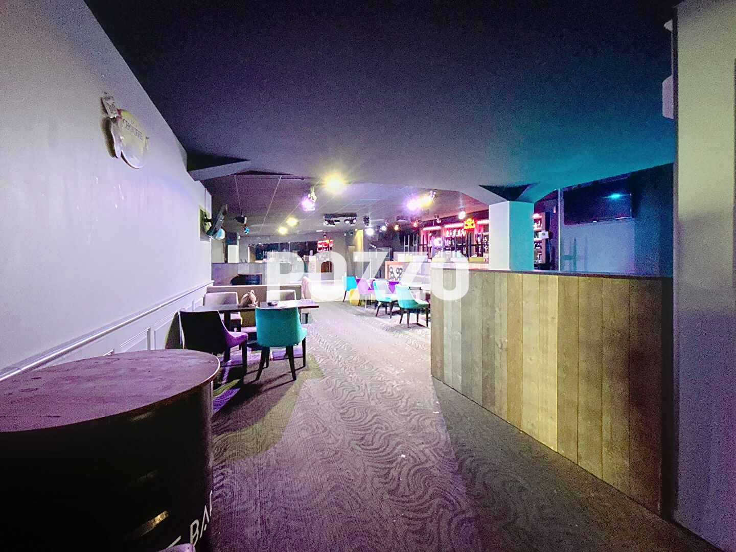 Agon Coutainville, au coeur de la station, proche mer et commerces, Fonds de commerce de 230 m² Ensemble de plain pied , réceptions, Bar, Restaurant avec licence IV