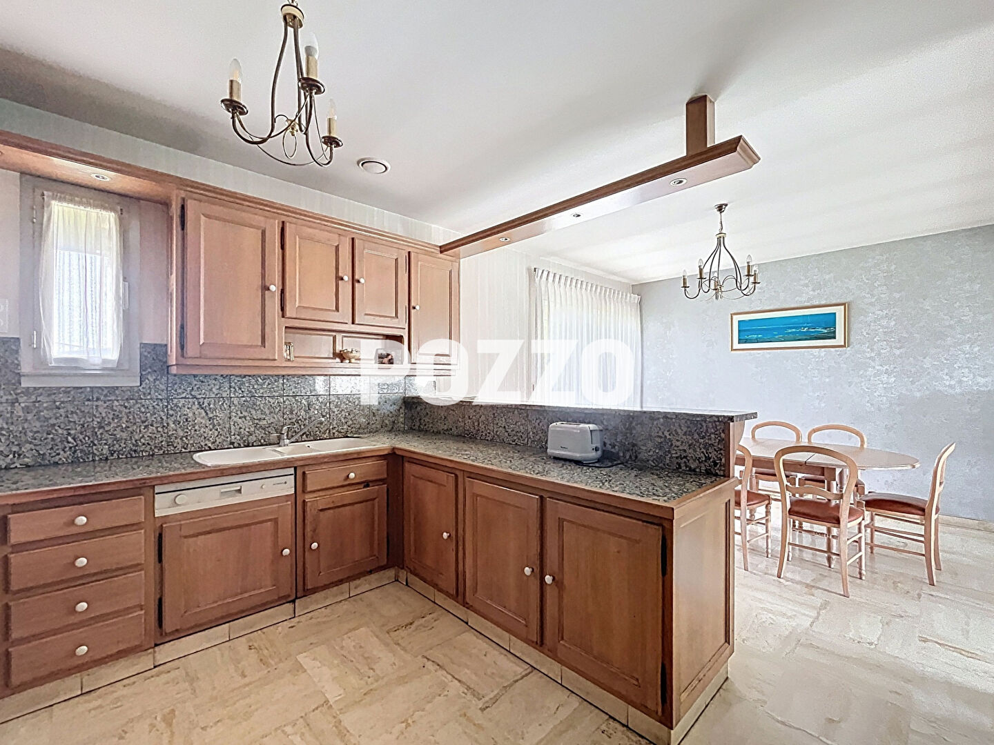 Photo A Vendre - Saint Hilaire Du Harcouet - Maison 5 pièce(s) 129 m² - Vie de Plain-Pied - Centre-ville - Garage image 6/6